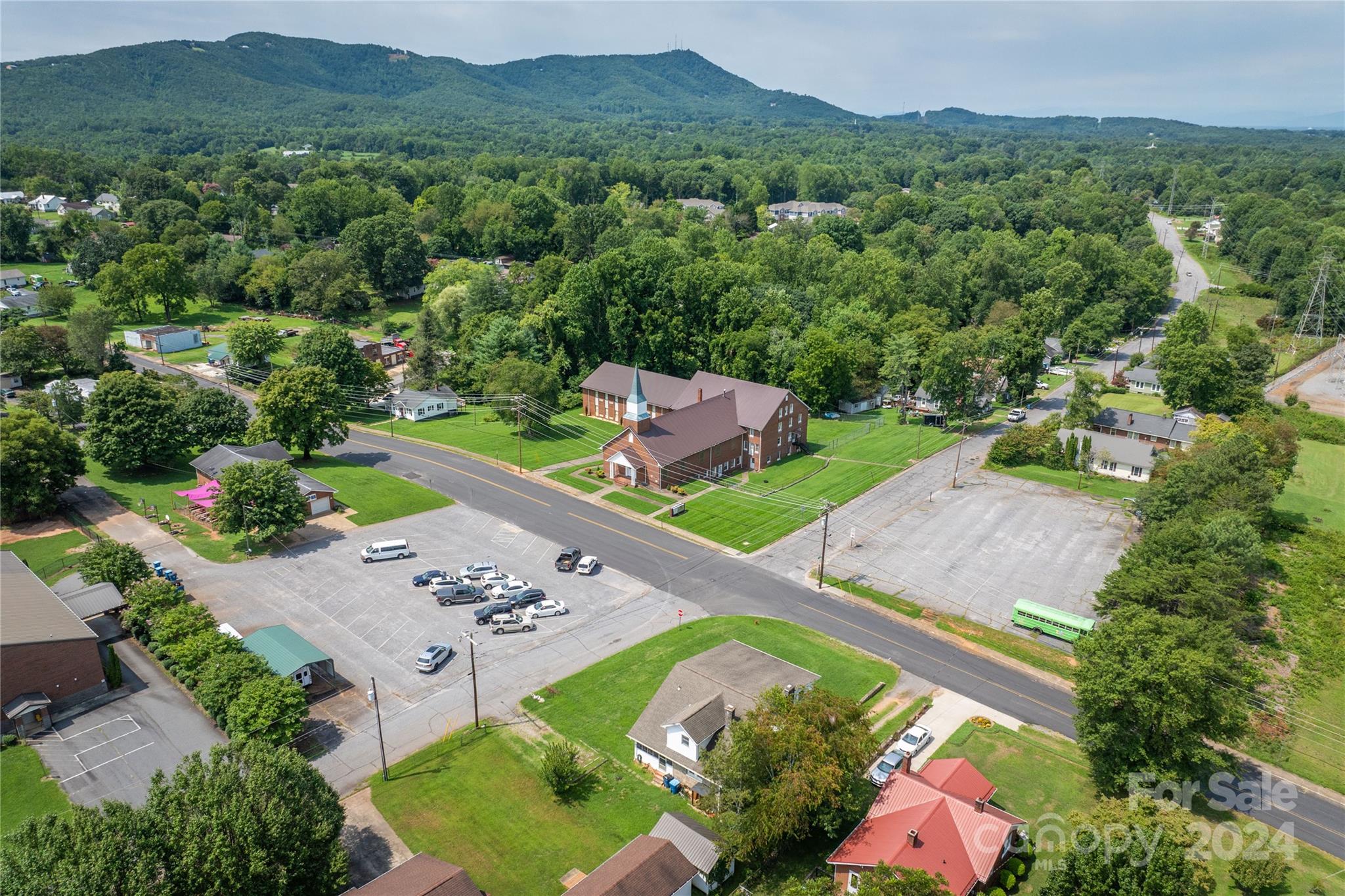 609 Praley Street SW