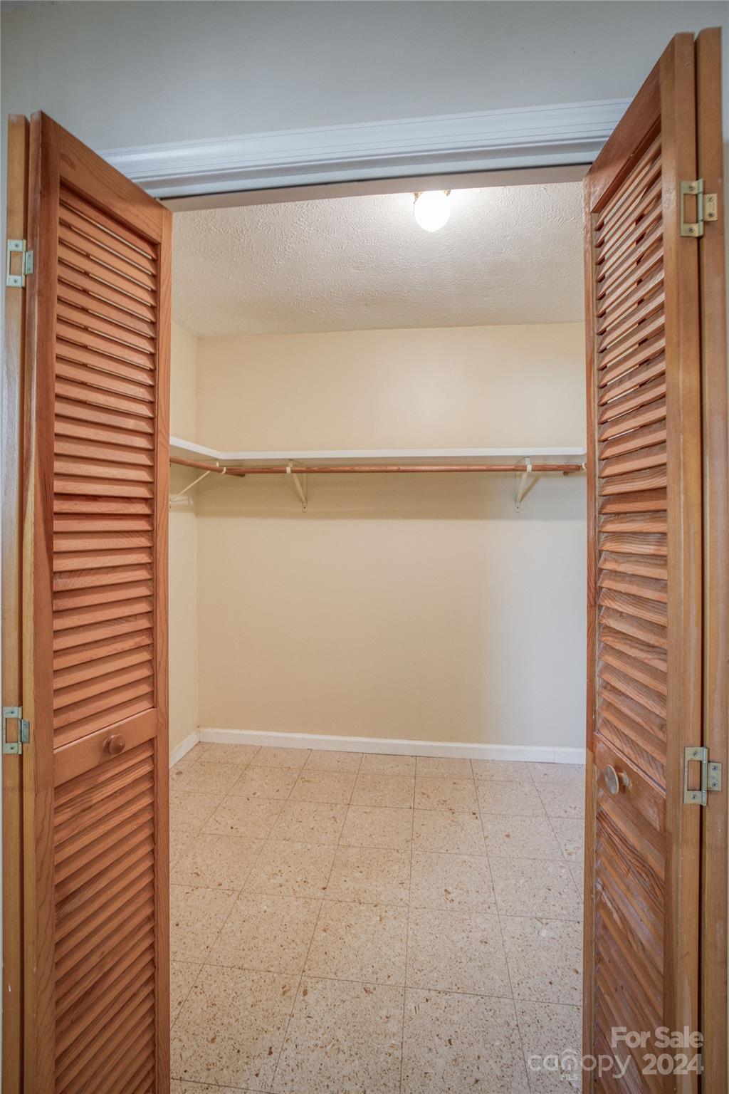 612 Lincoln Avenue NW