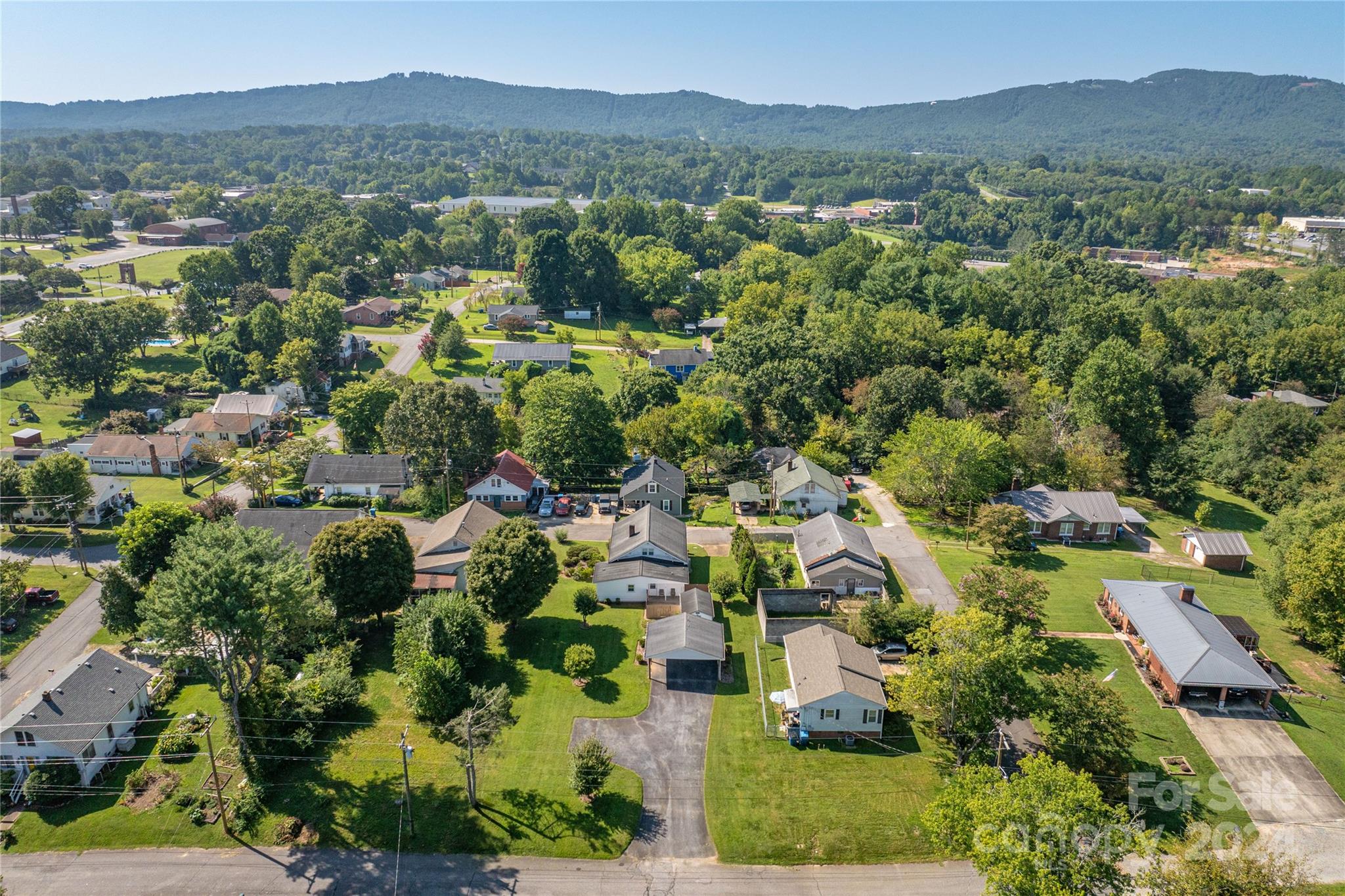 612 Lincoln Avenue NW