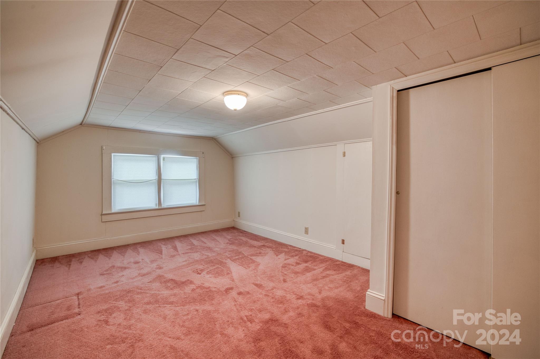 612 Lincoln Avenue NW