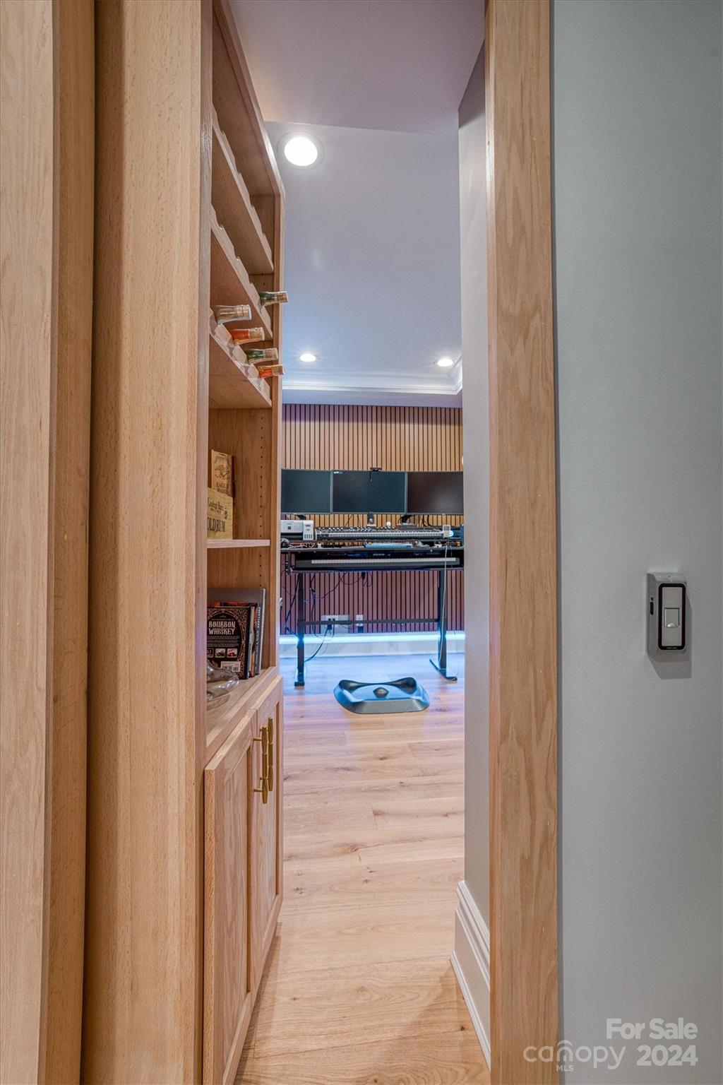 1253 Cordova Drive