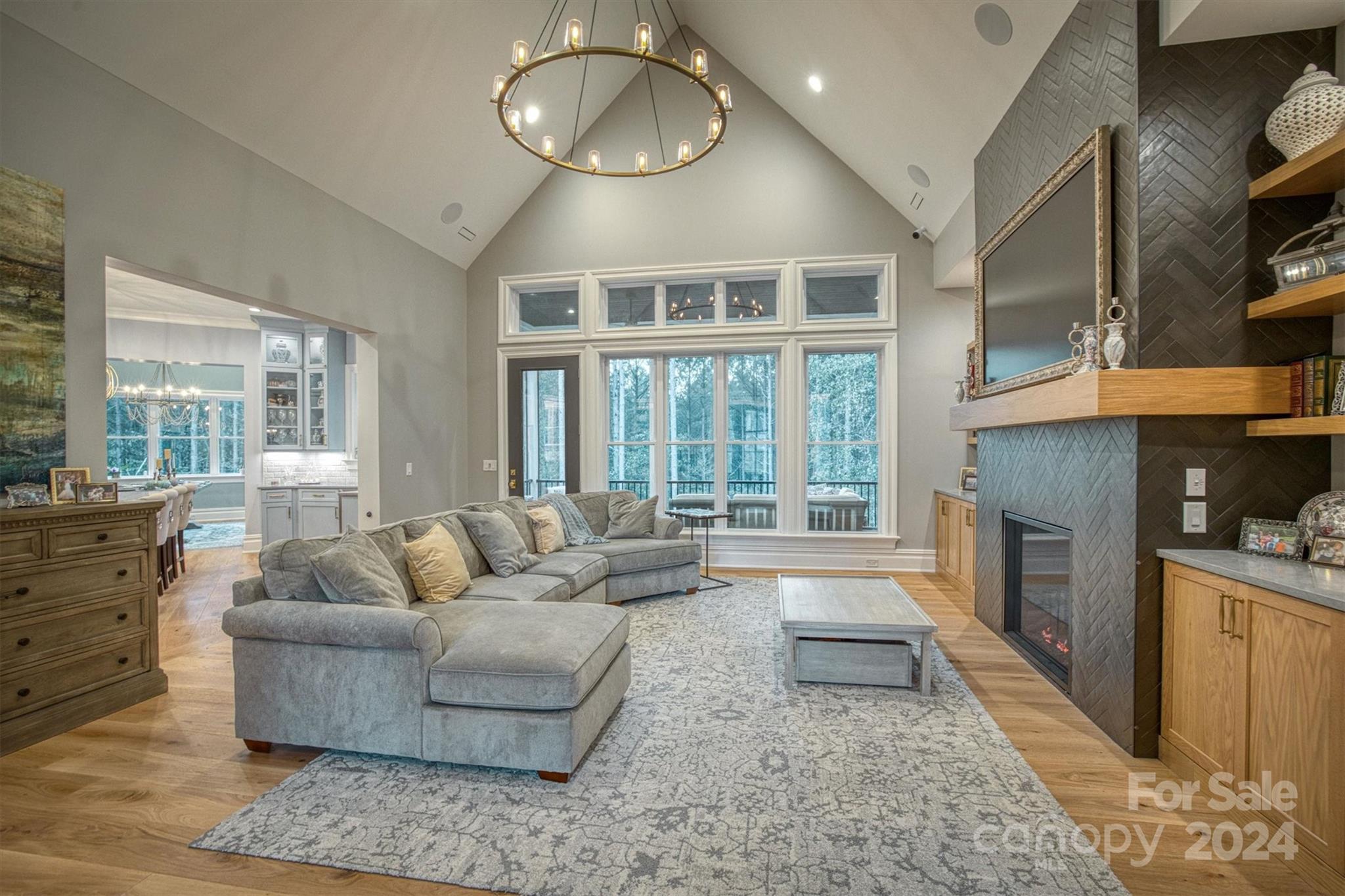 1253 Cordova Drive