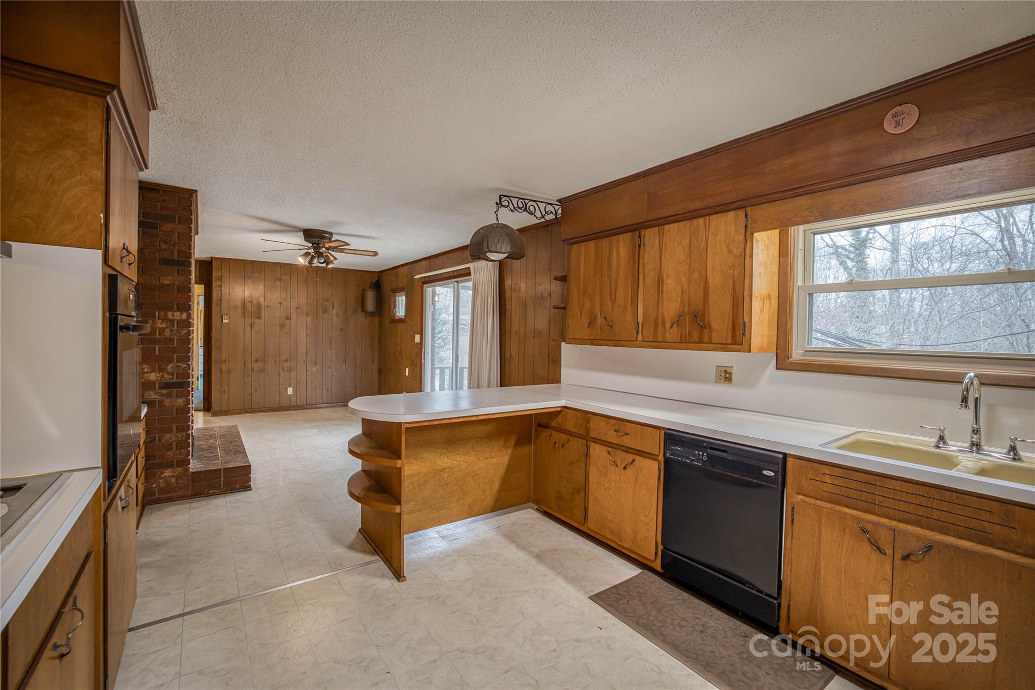 3177 Hollyhill Circle