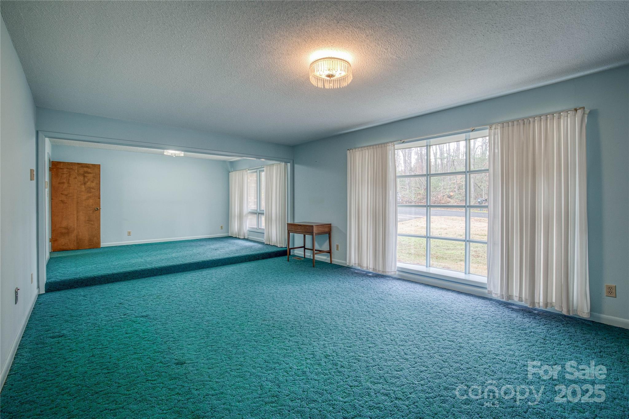 3177 Hollyhill Circle