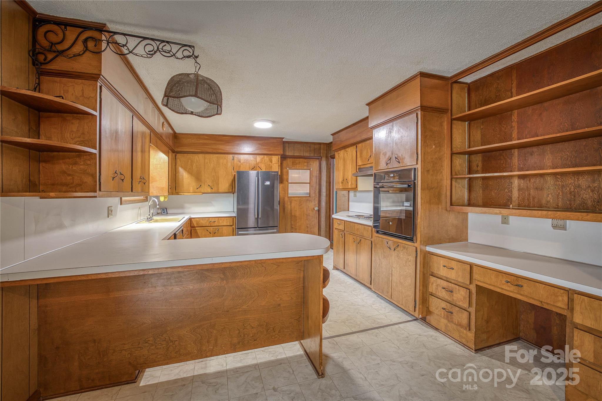 3177 Hollyhill Circle