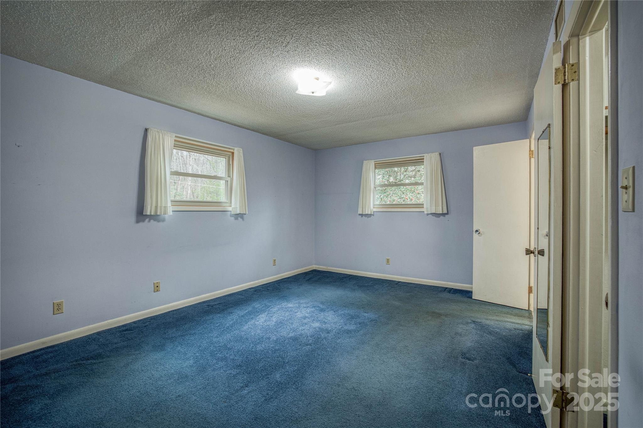 3177 Hollyhill Circle