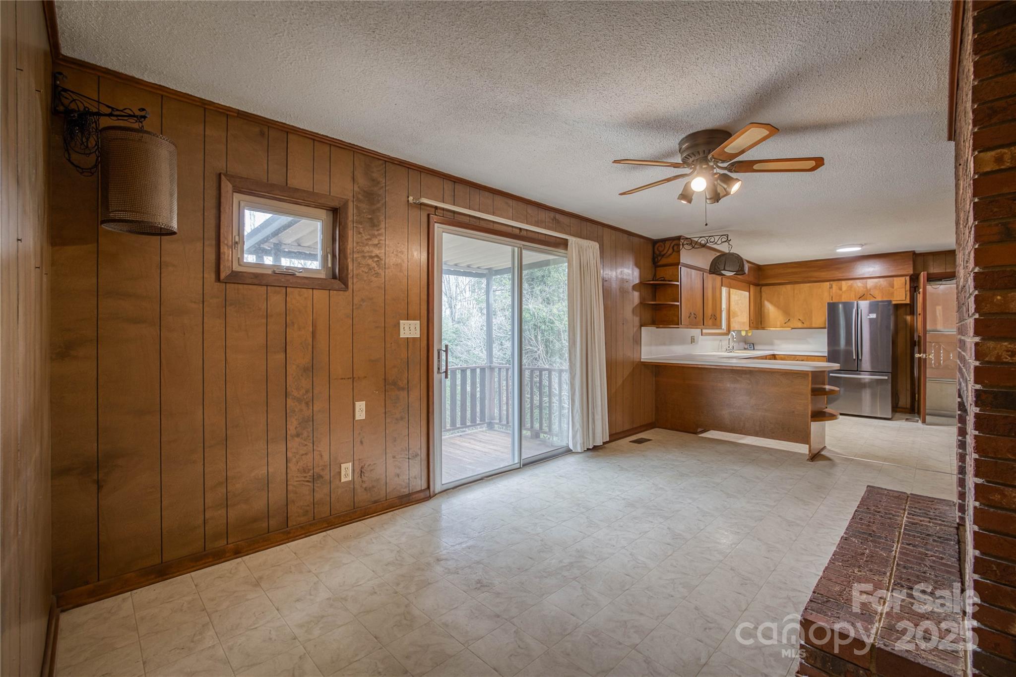 3177 Hollyhill Circle