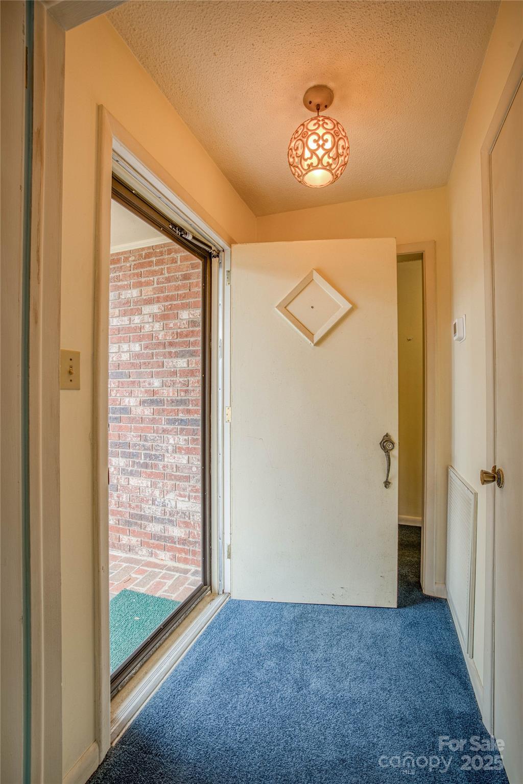 3177 Hollyhill Circle