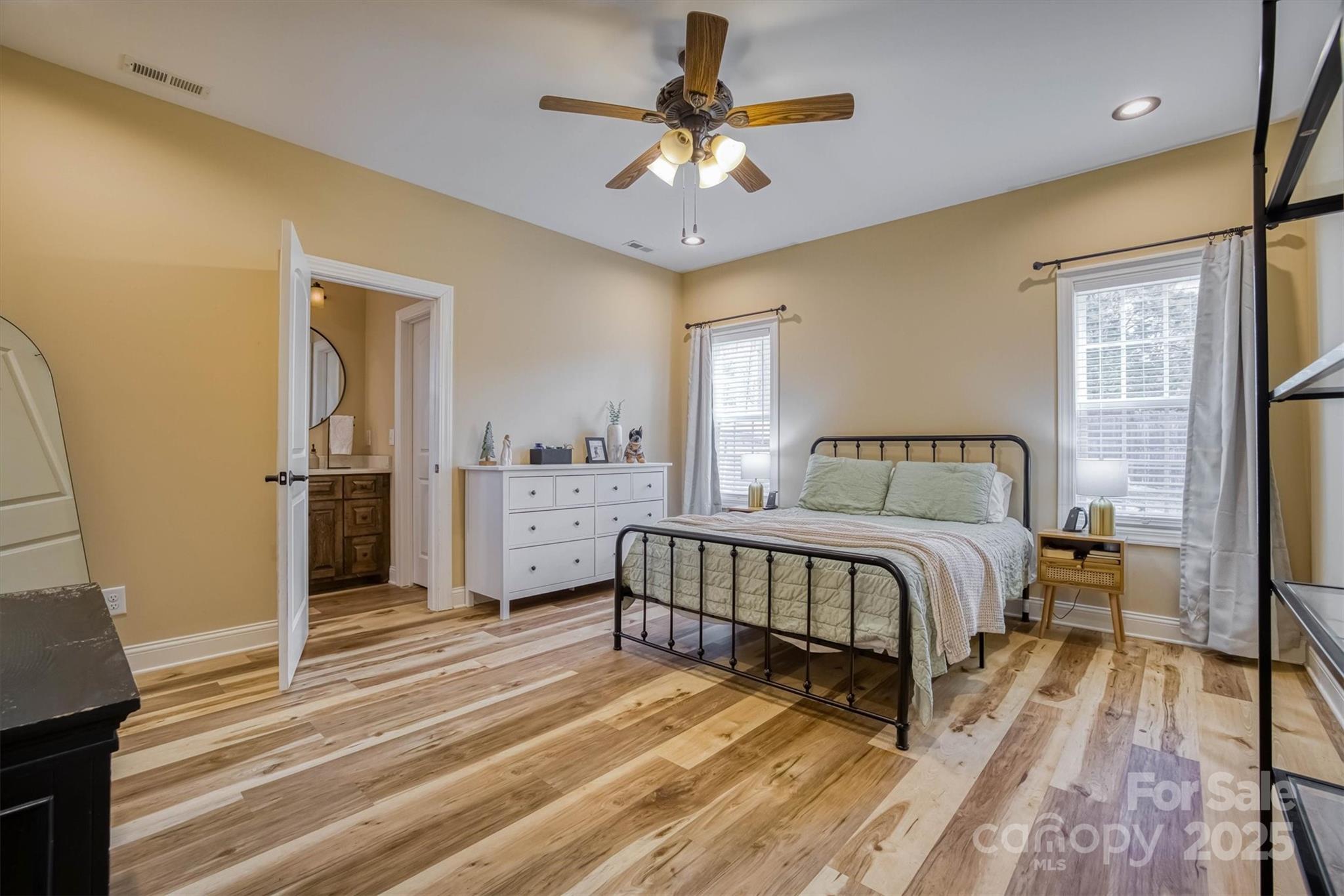 134 Starmount Circle