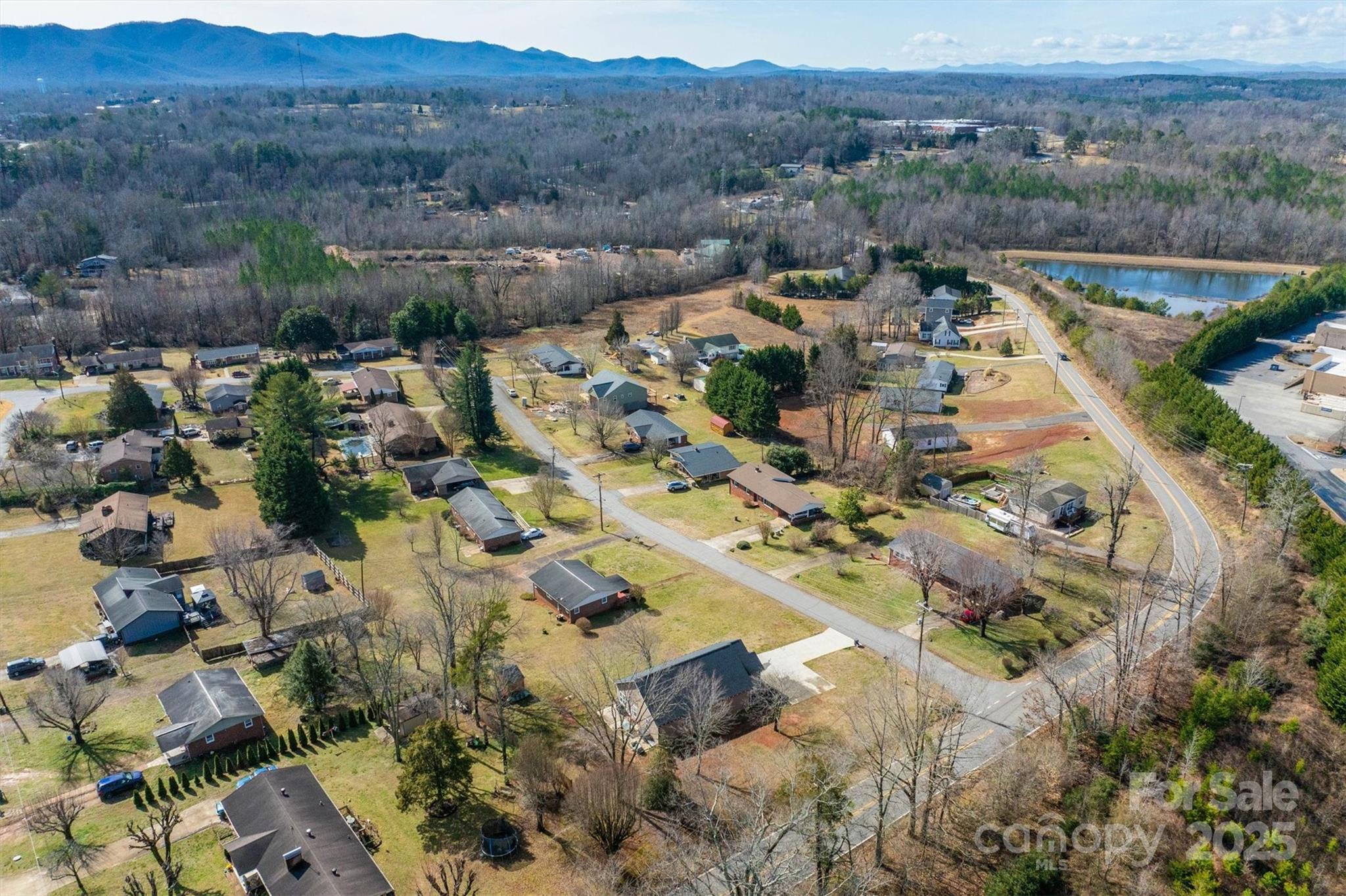 134 Starmount Circle