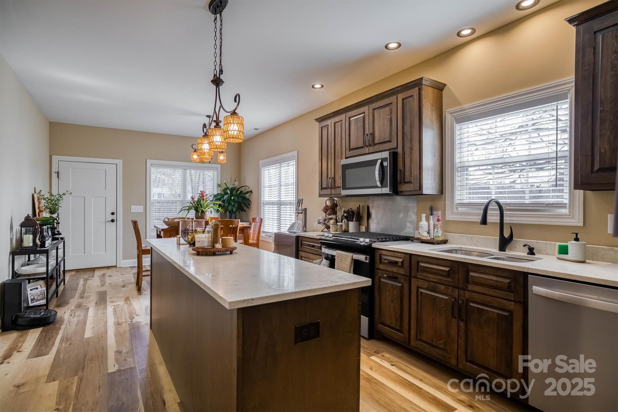 134 Starmount Circle