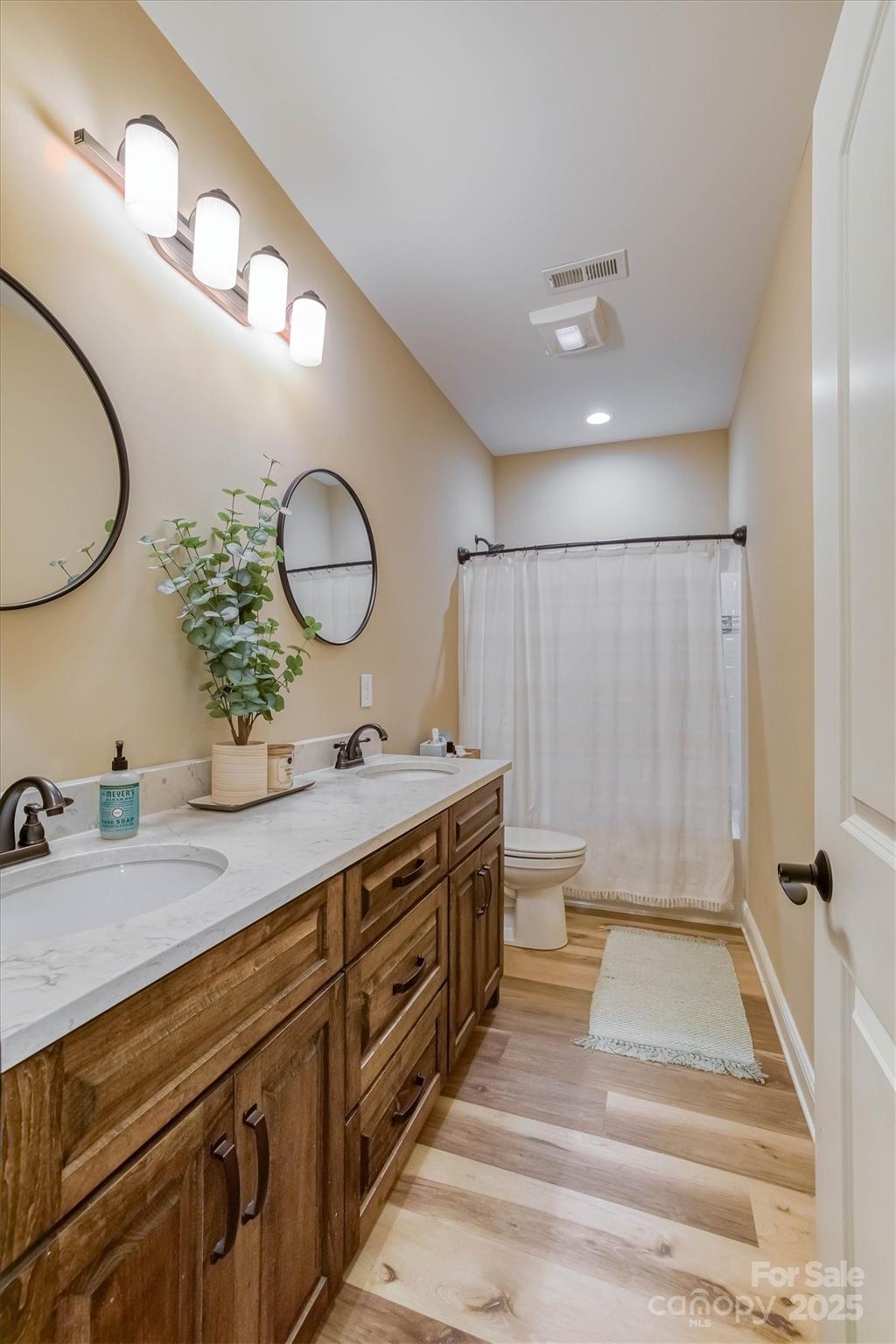 134 Starmount Circle