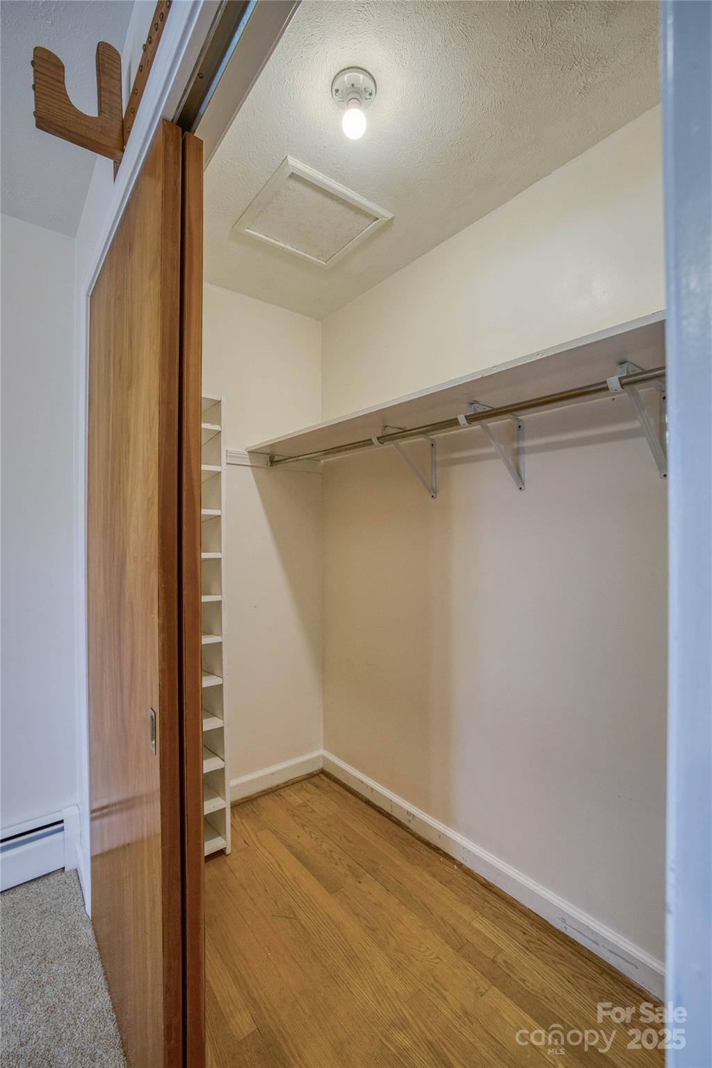 3205 Westview Street