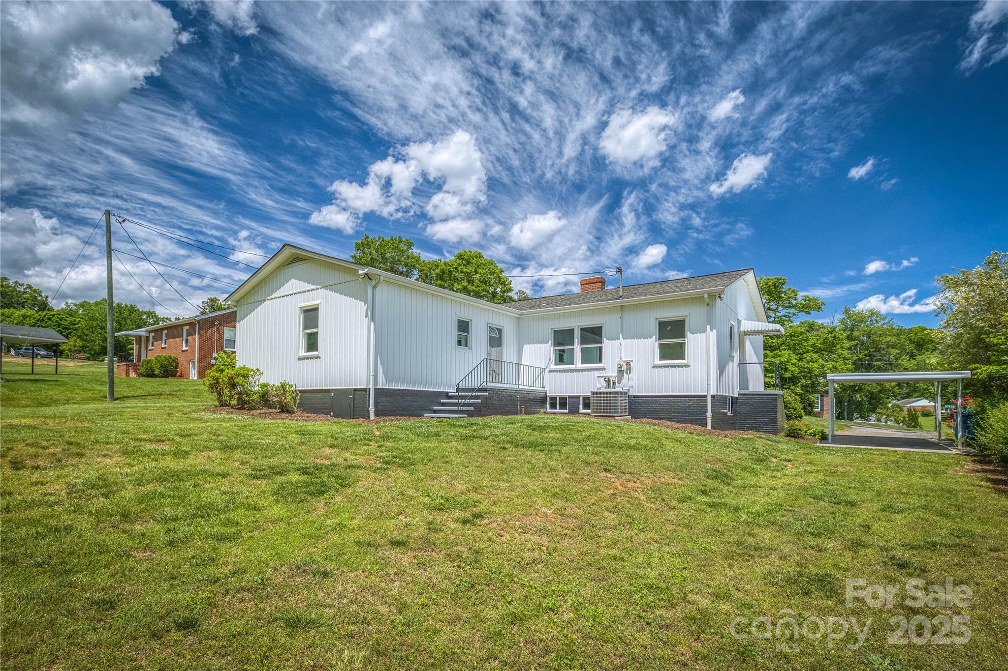 417 Mountain View Avenue SE