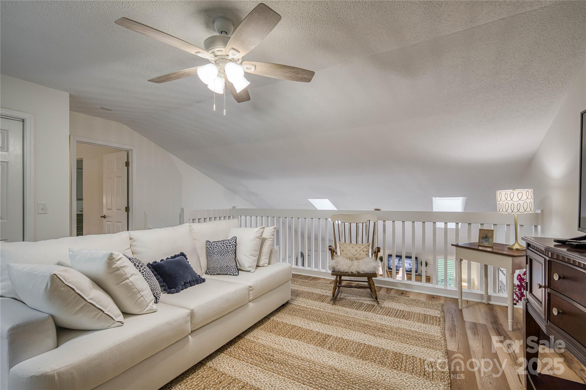 206 Independence Trail