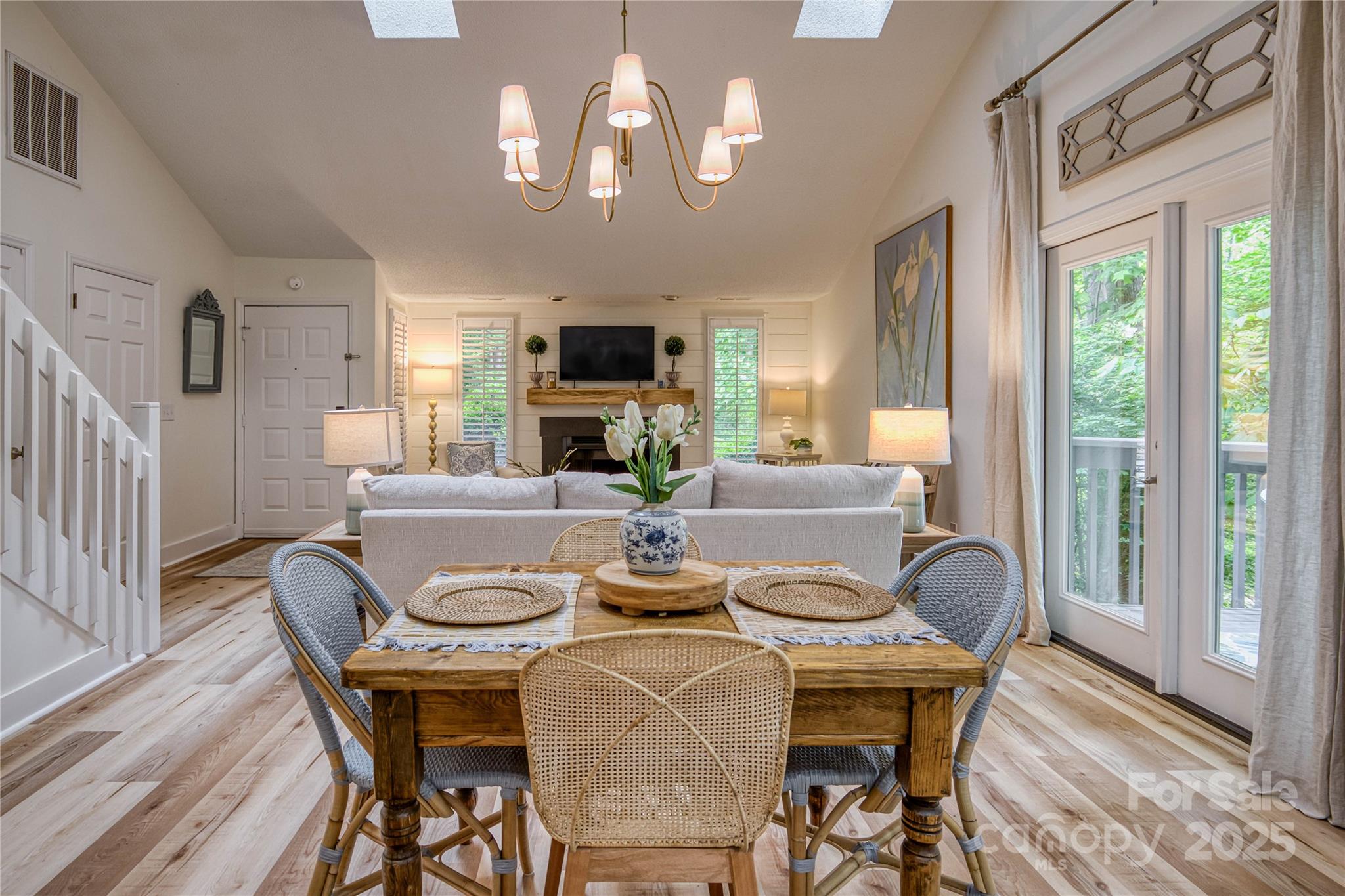 206 Independence Trail