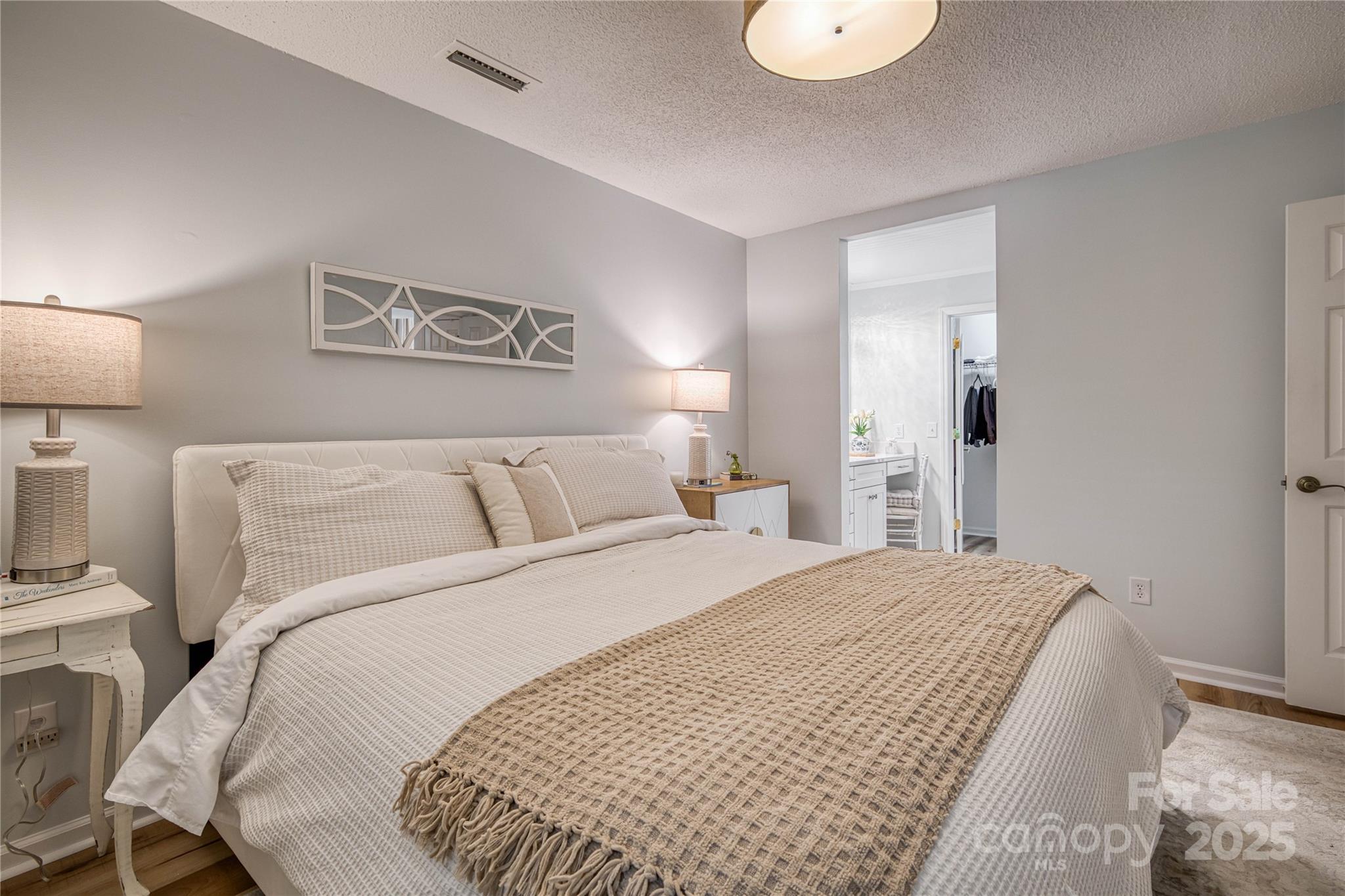 206 Independence Trail