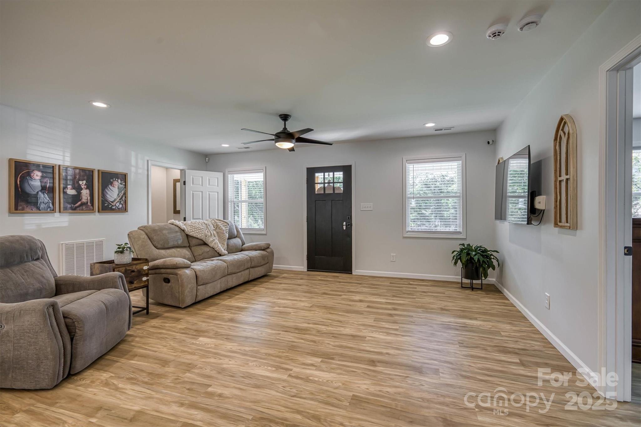 1173 Coffey Way