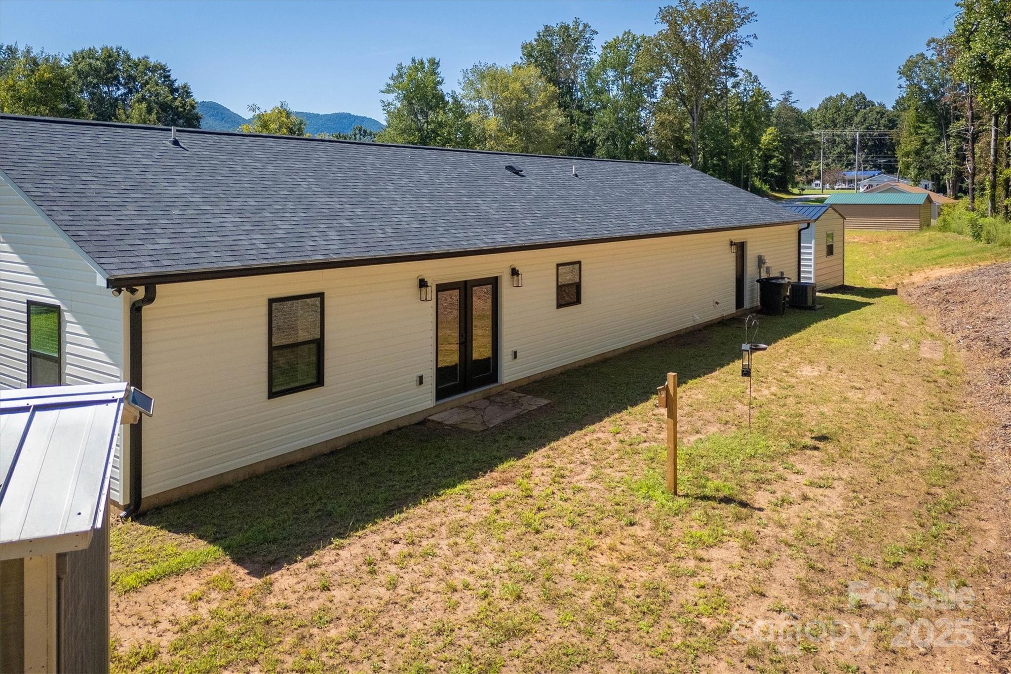 1173 Coffey Way