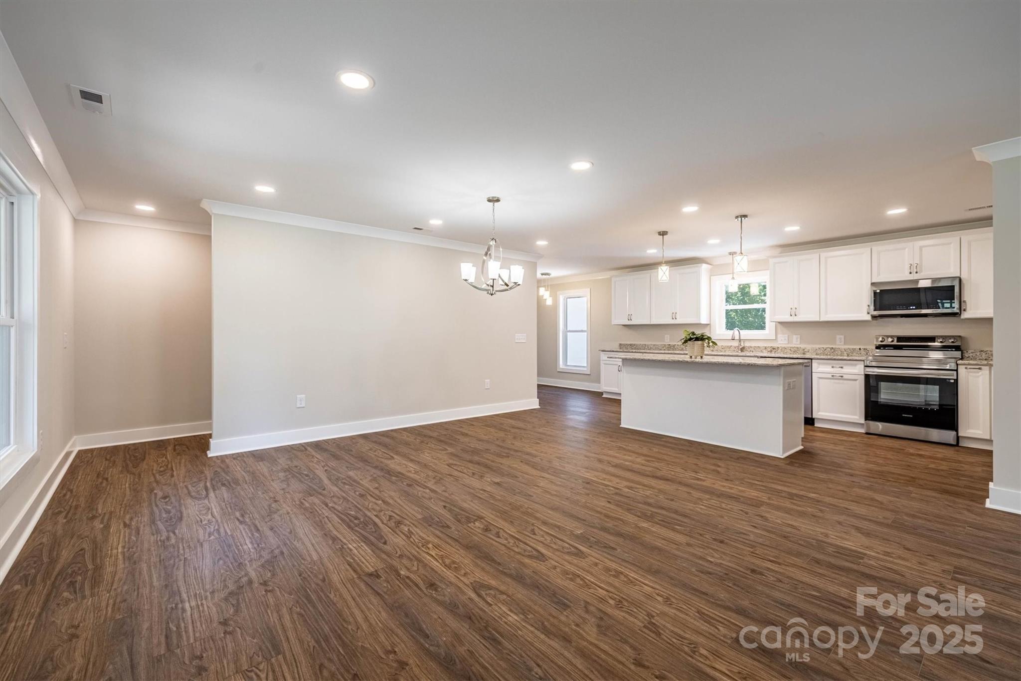 2912 Woodstream Drive