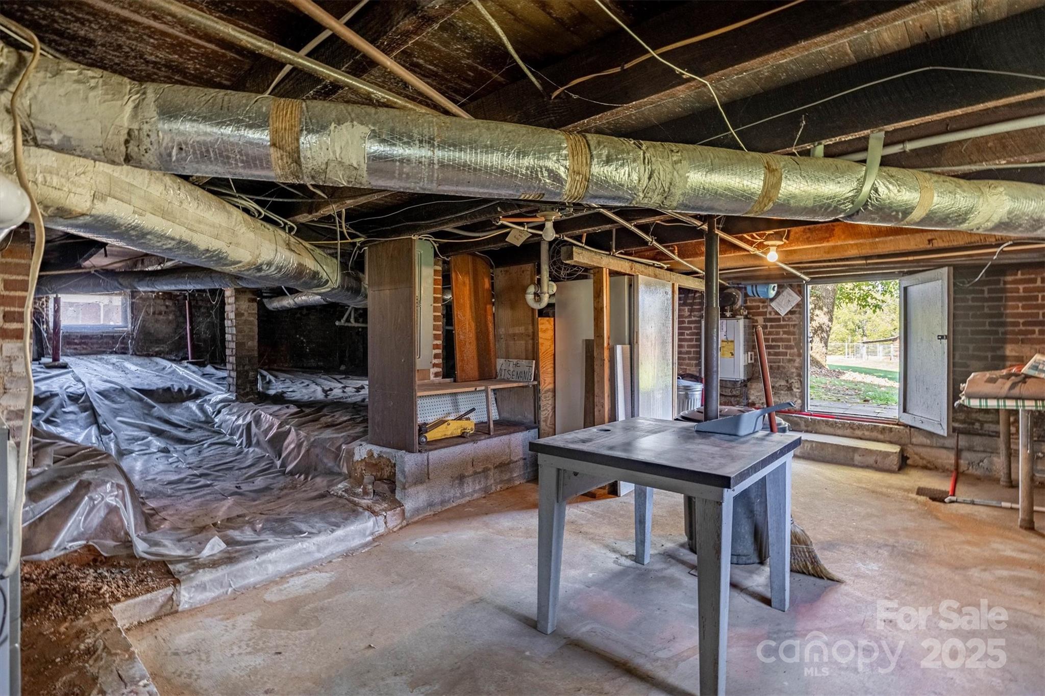 609 E Concord Street