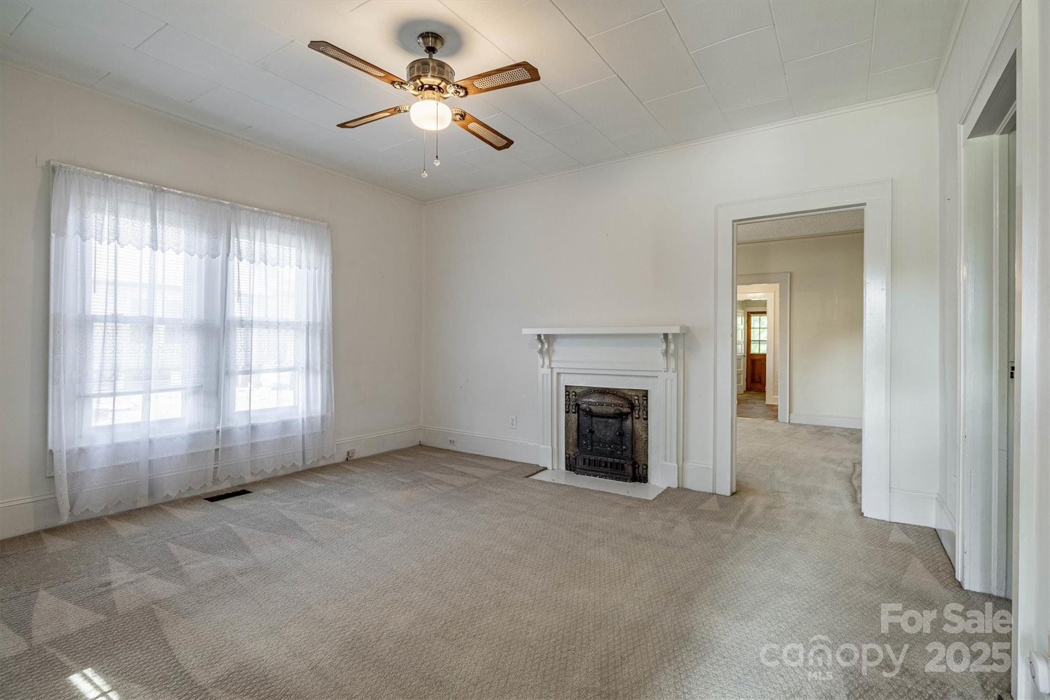 609 E Concord Street