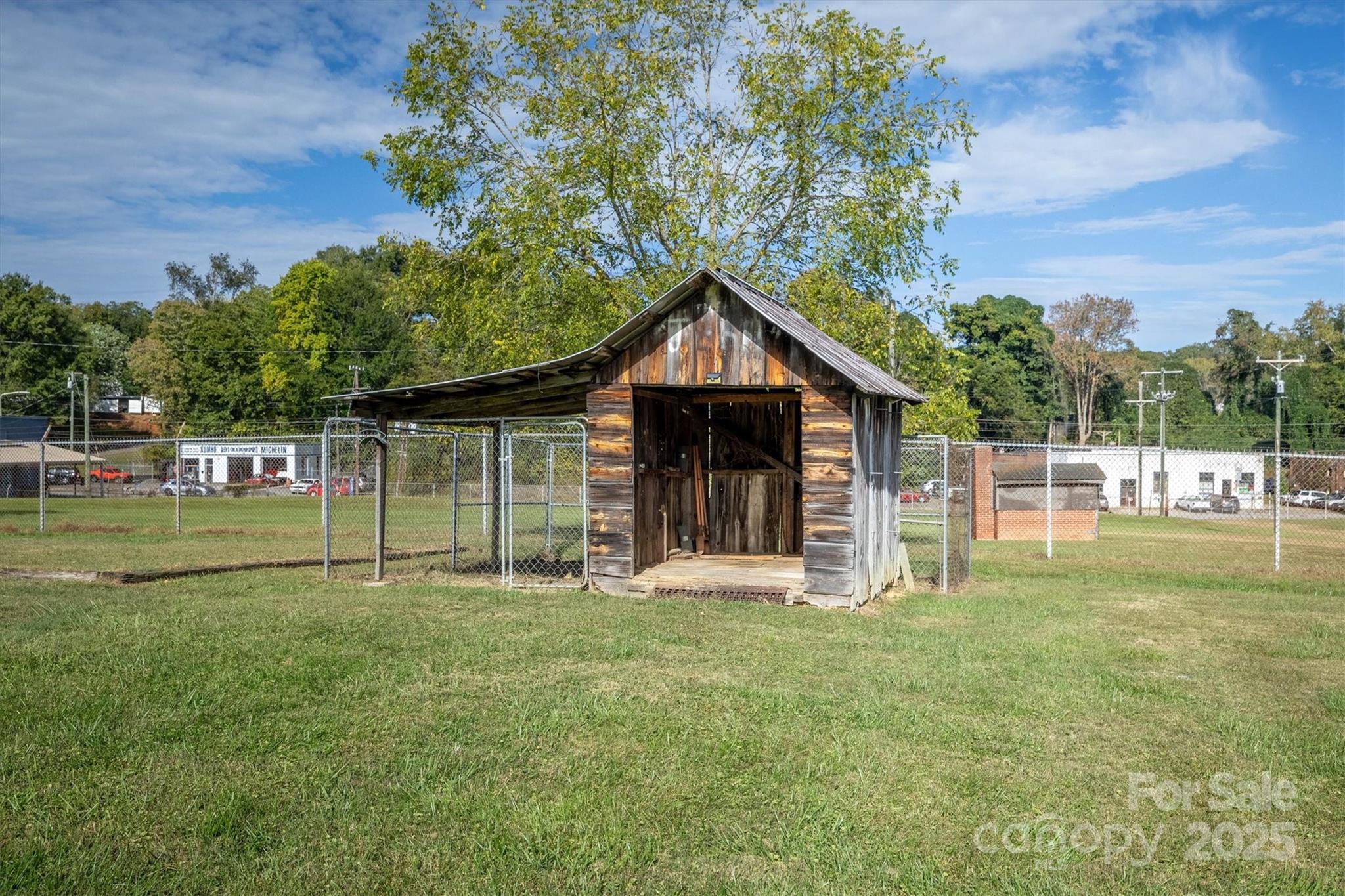 609 E Concord Street