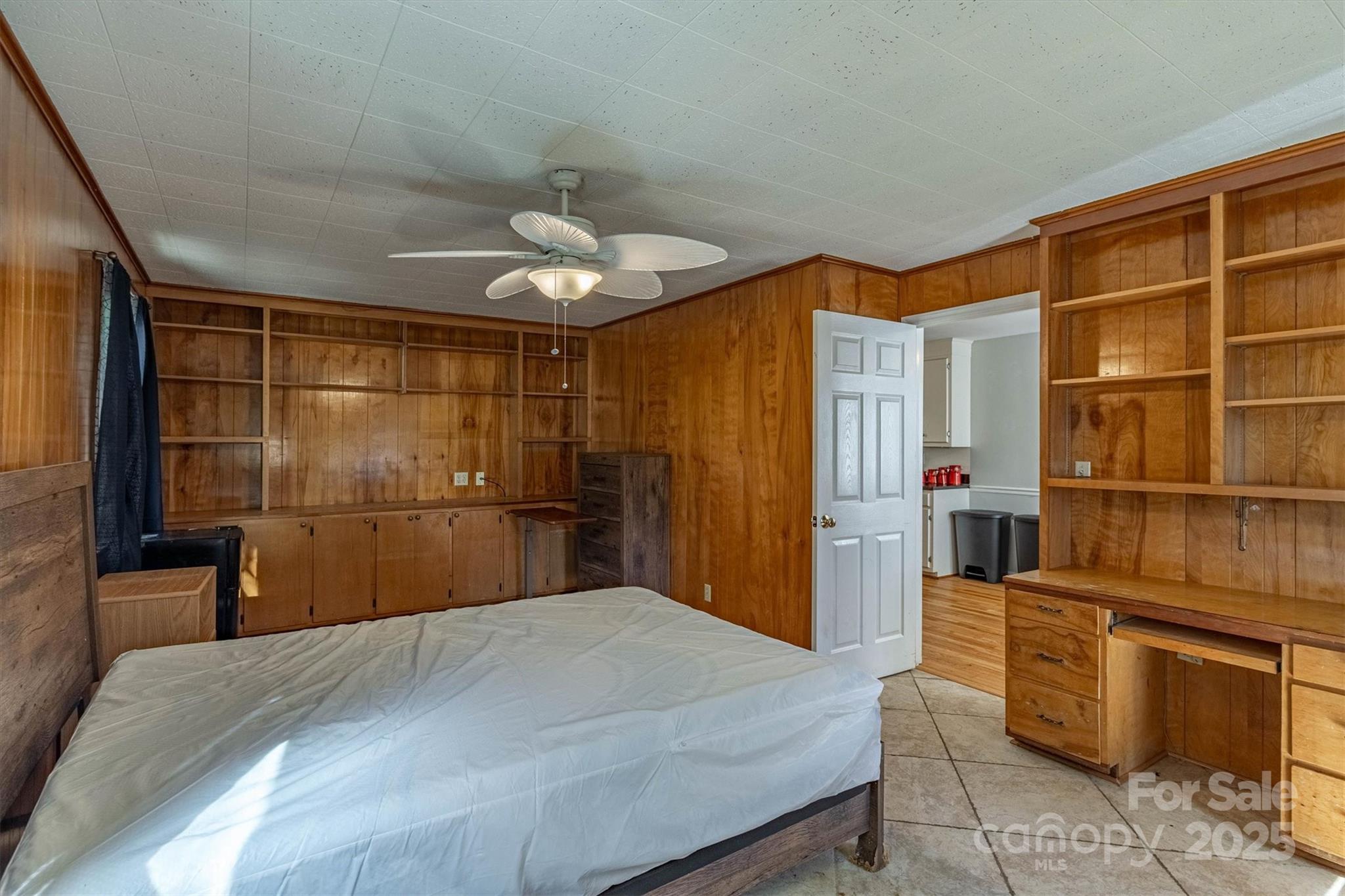 1341 36th Avenue Drive NE