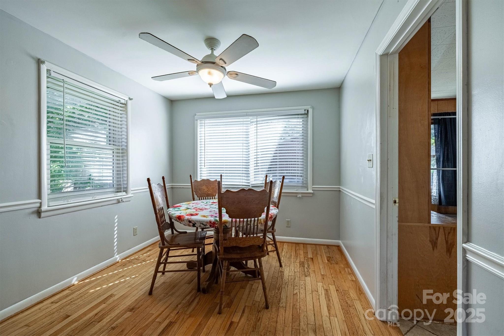 1341 36th Avenue Drive NE