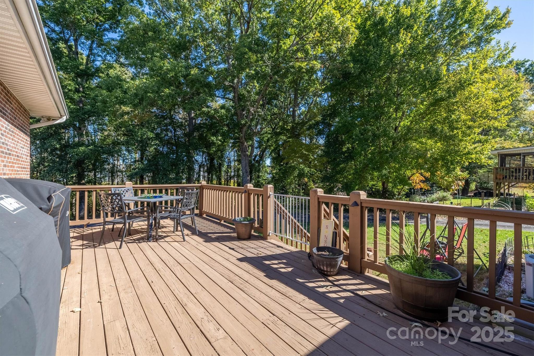 1341 36th Avenue Drive NE