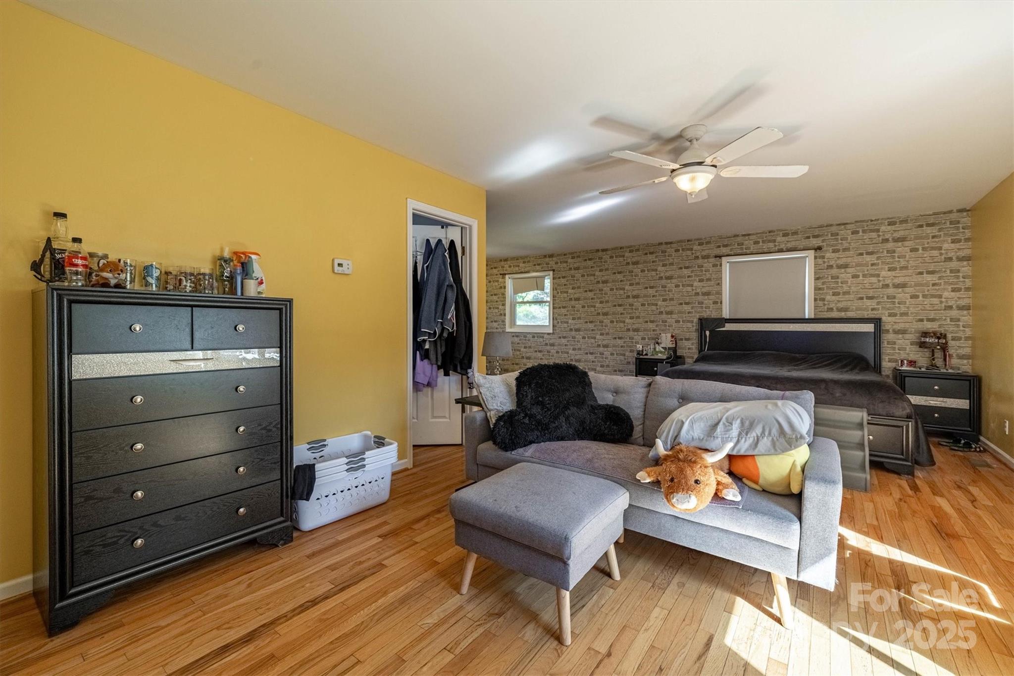 1341 36th Avenue Drive NE