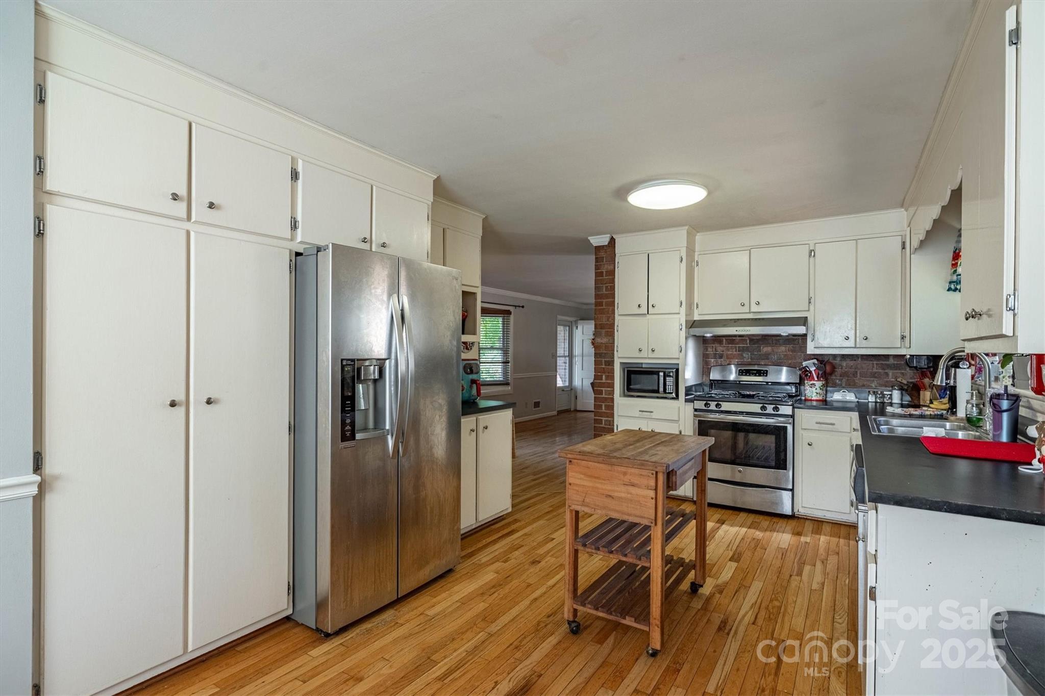 1341 36th Avenue Drive NE