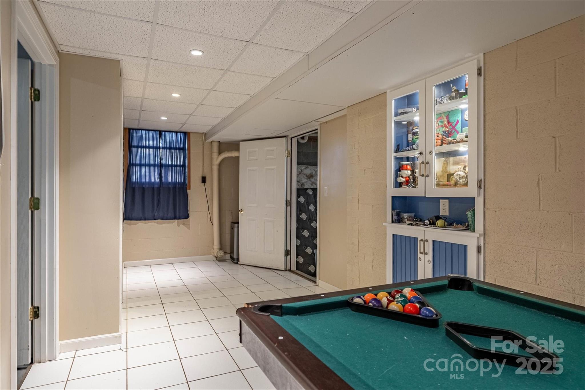 1341 36th Avenue Drive NE