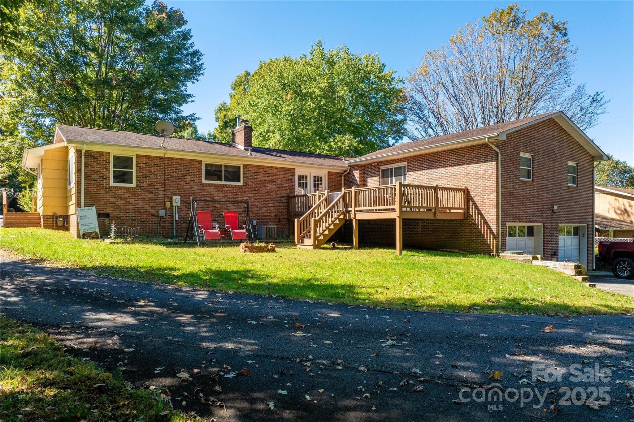 1341 36th Avenue Drive NE