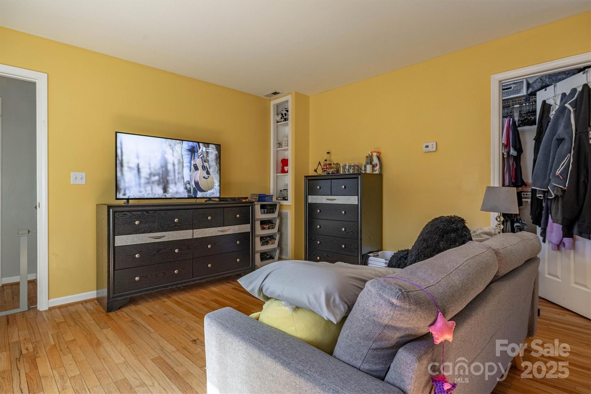 1341 36th Avenue Drive NE