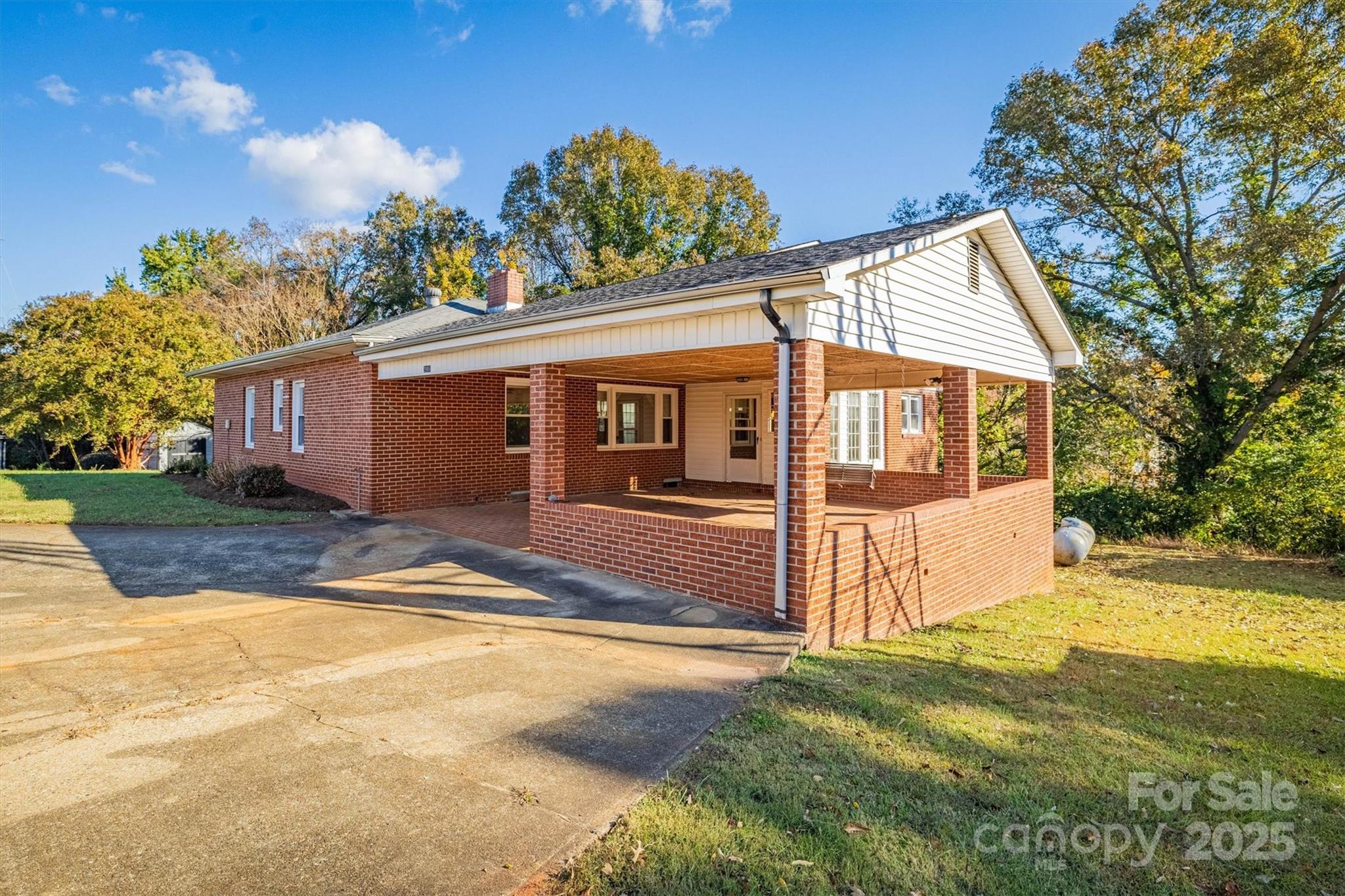 2986 Green Pasture Lane