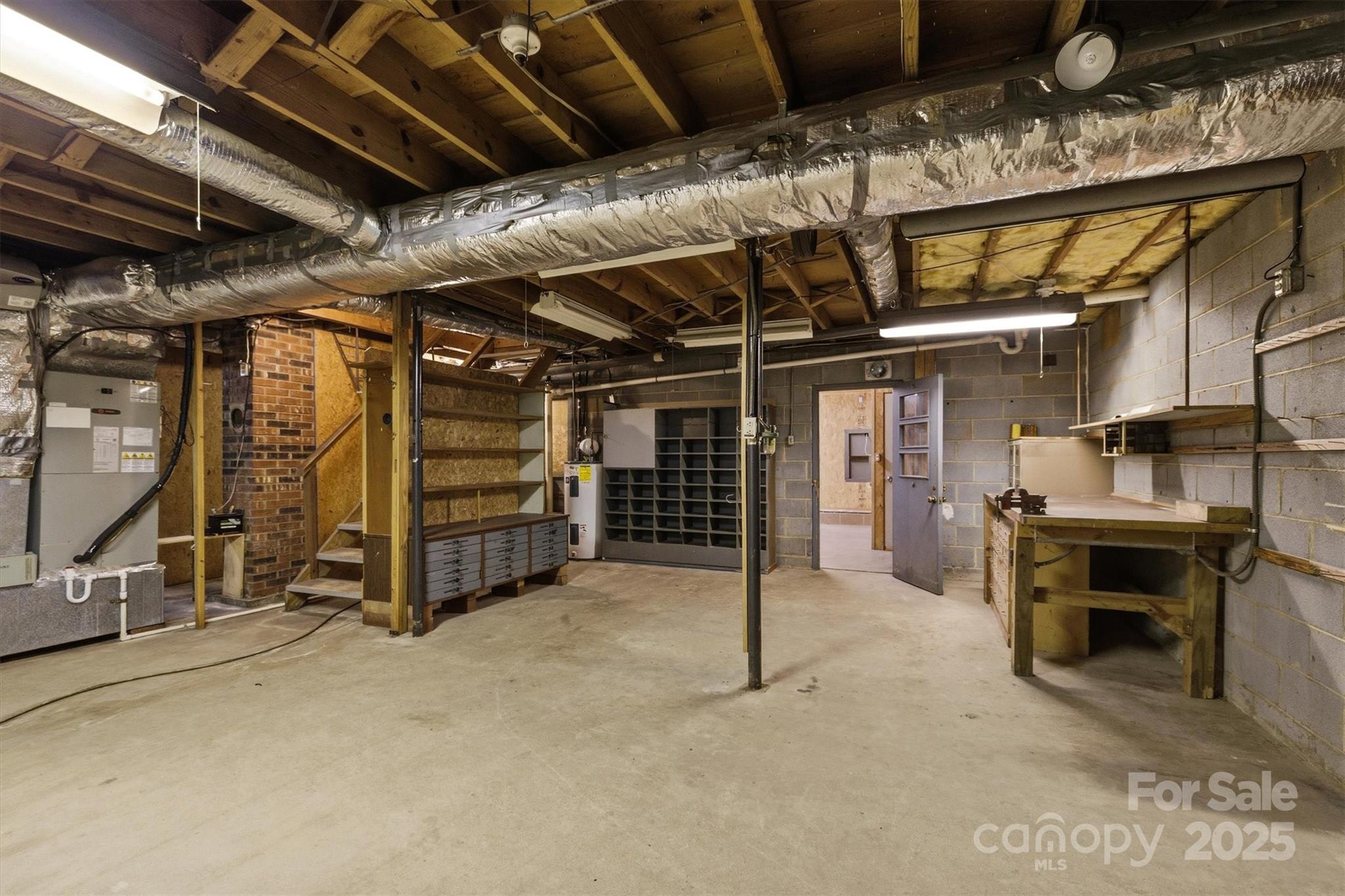 119 Crest Hill Drive