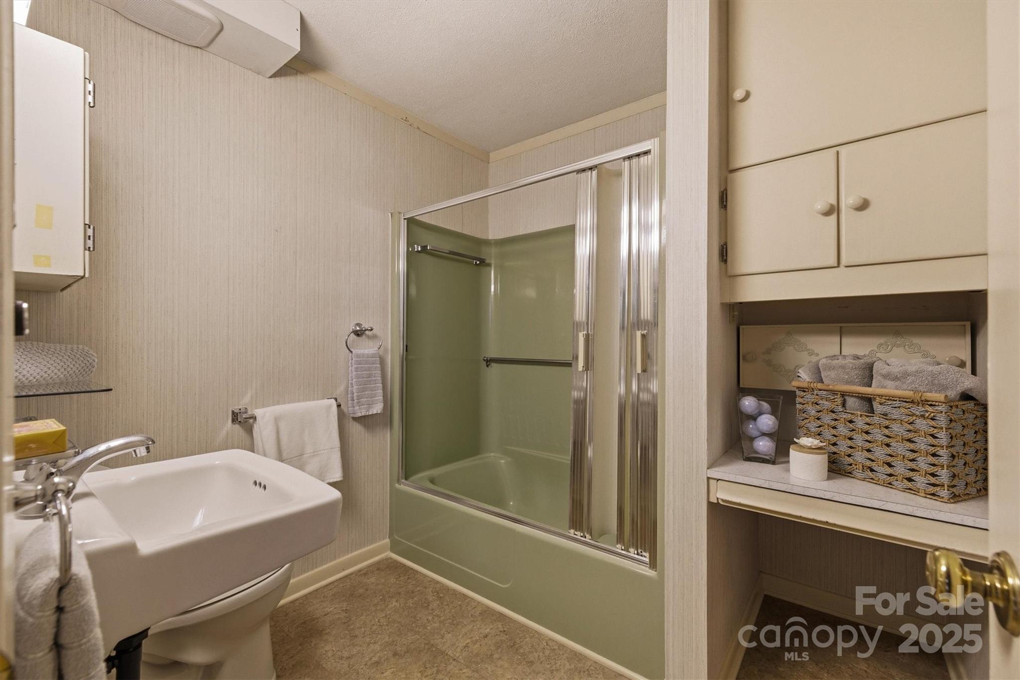 119 Crest Hill Drive