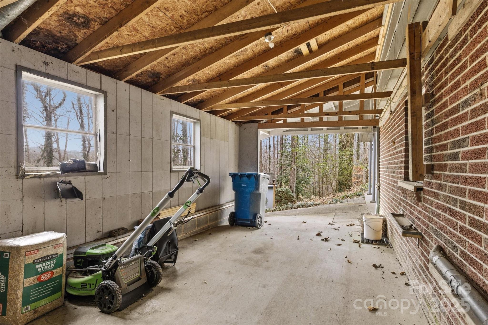 119 Crest Hill Drive