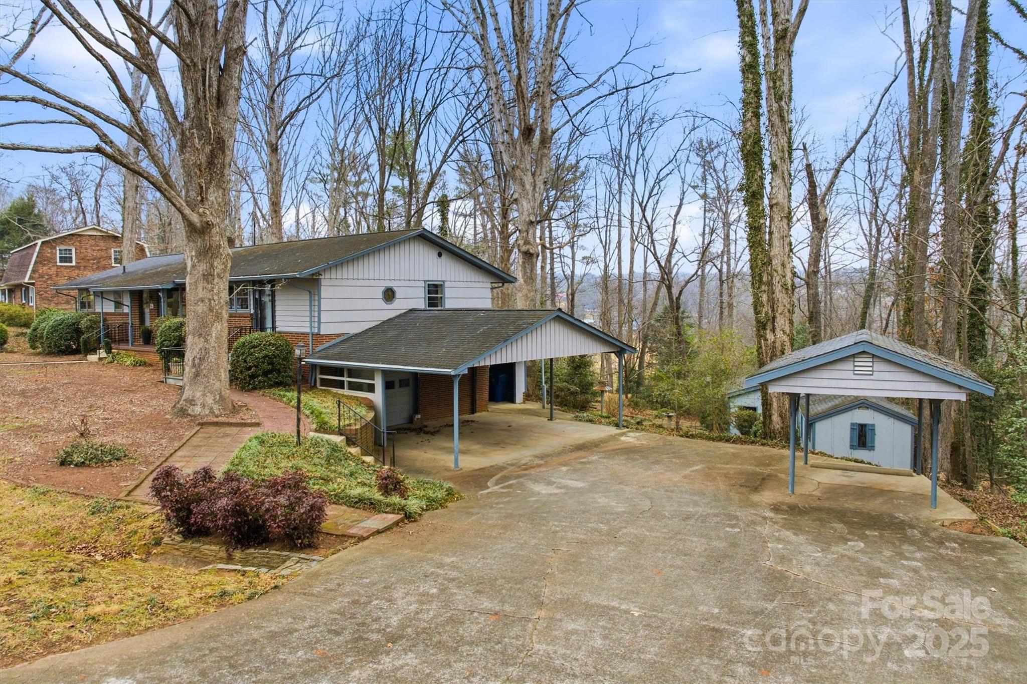 119 Crest Hill Drive