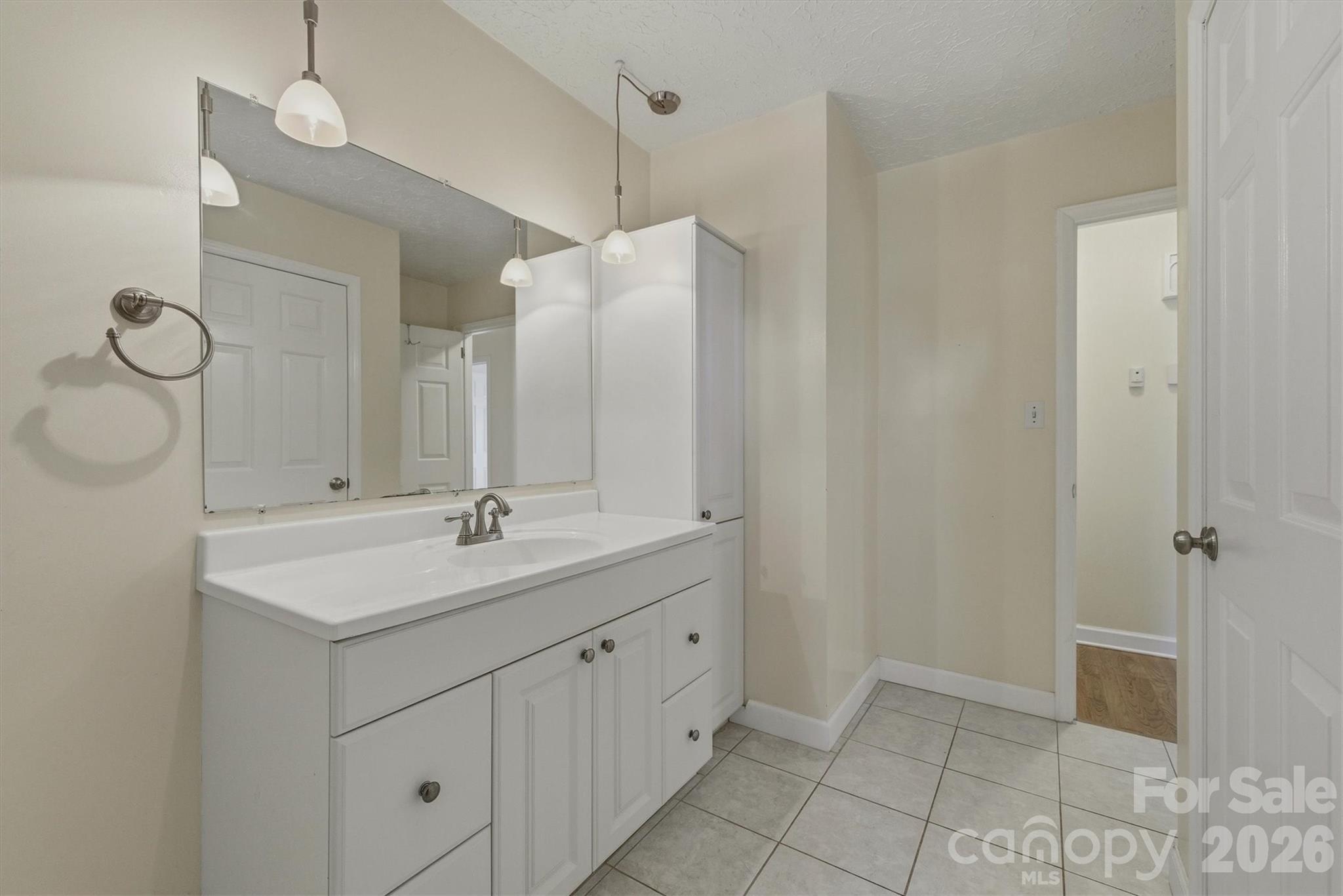 1750 10th Street Court NW