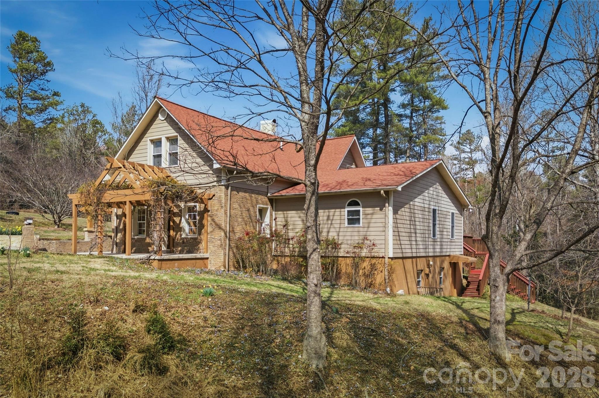 917 Zeline Avenue NE