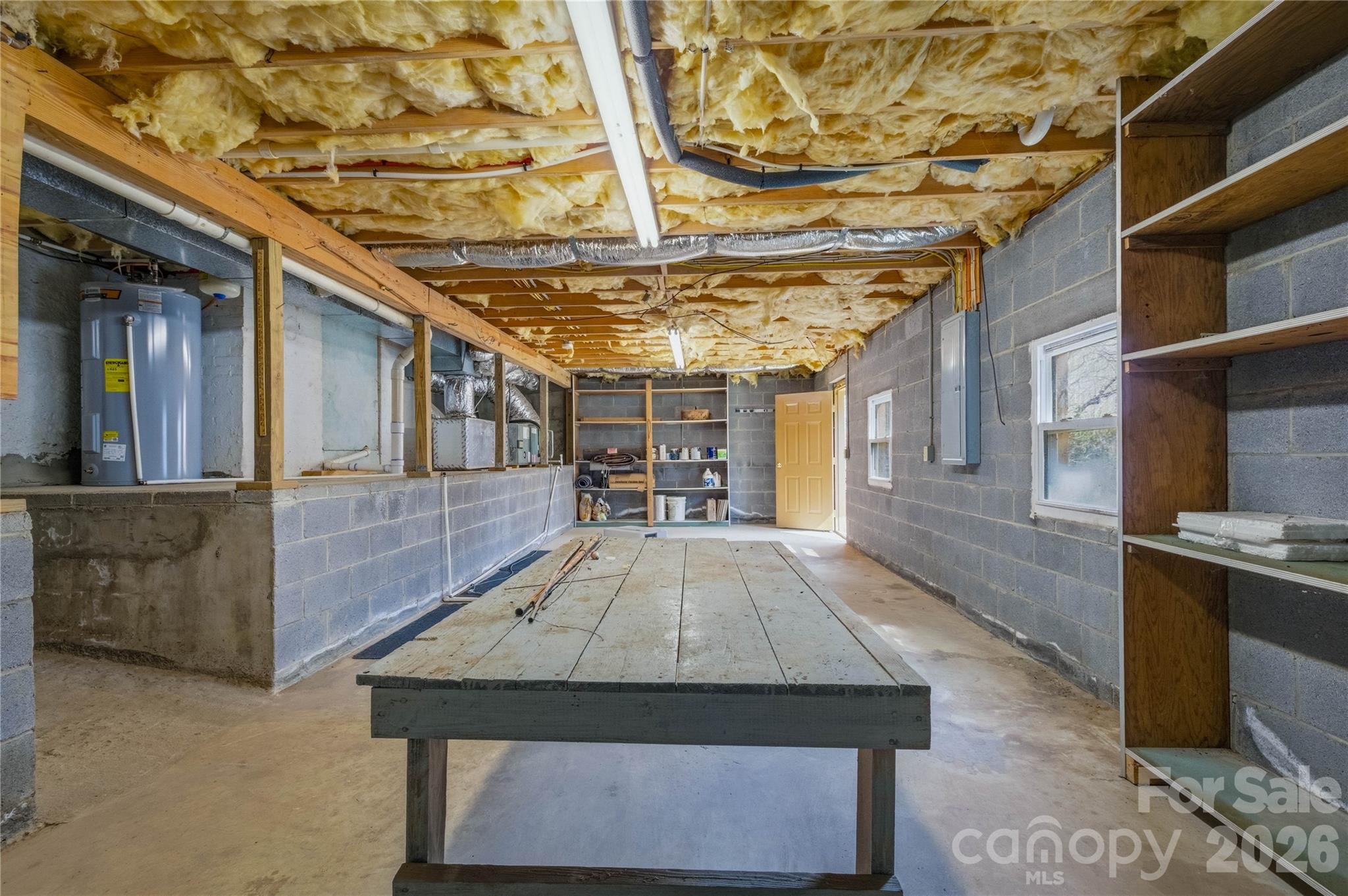 917 Zeline Avenue NE