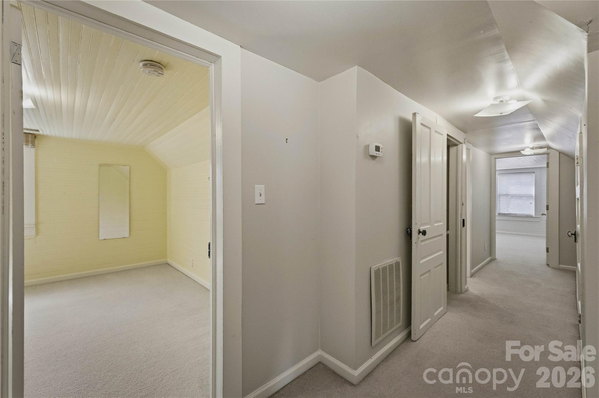 917 Zeline Avenue NE