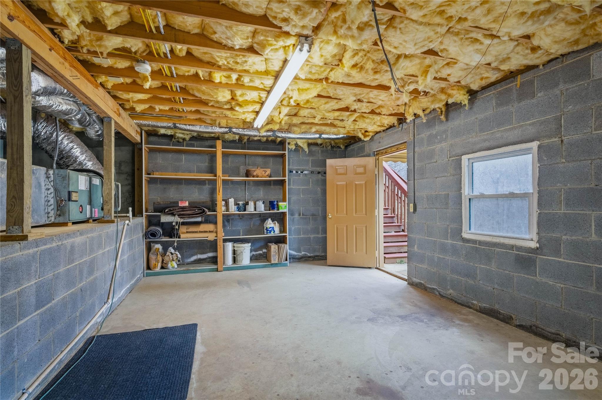 917 Zeline Avenue NE