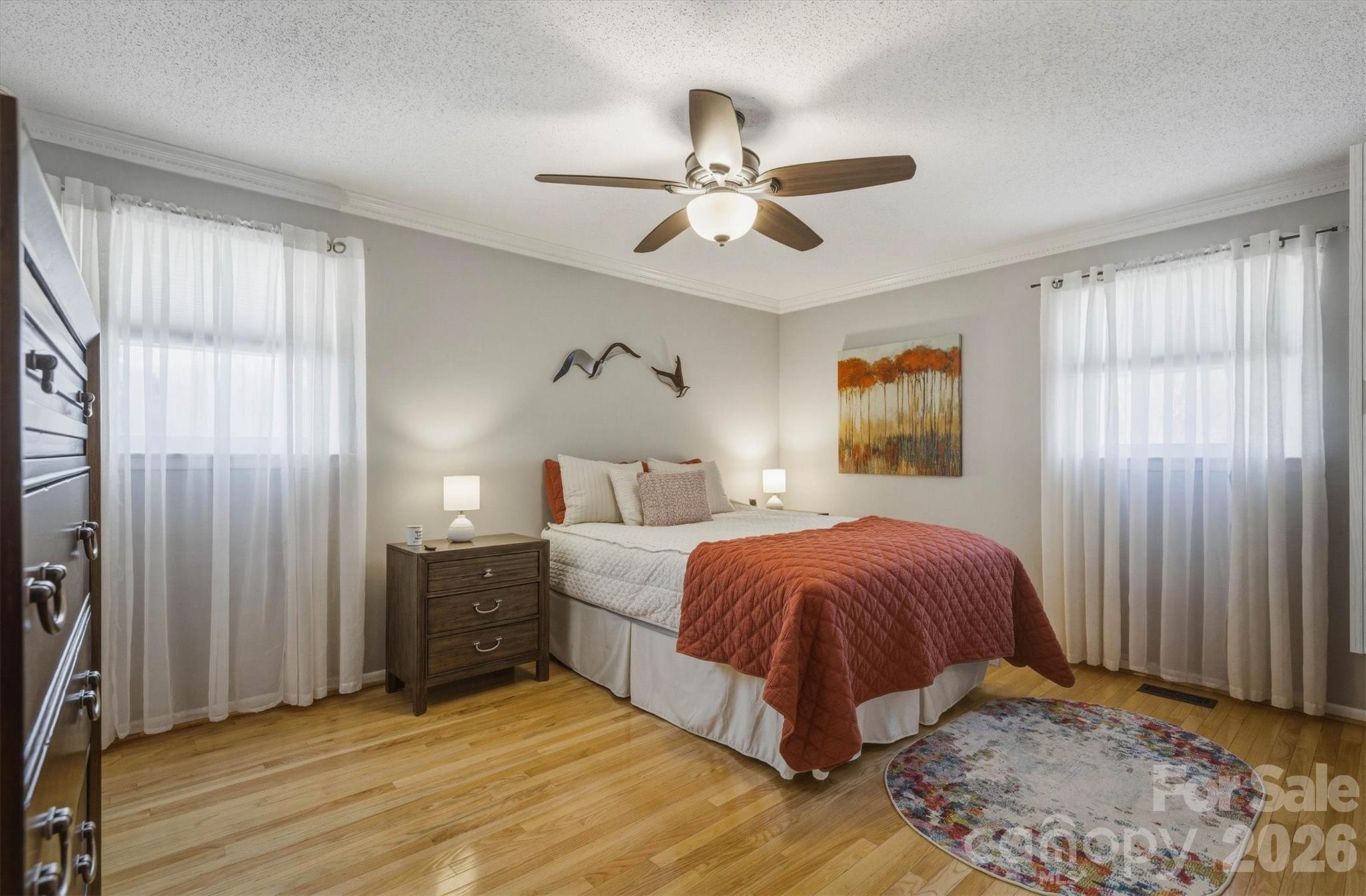 900 Magnolia Avenue NE