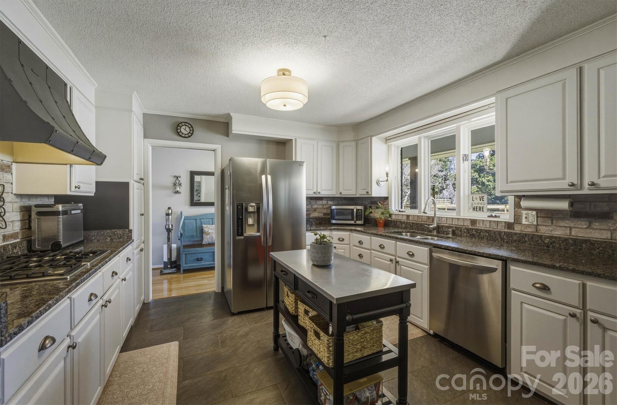 900 Magnolia Avenue NE