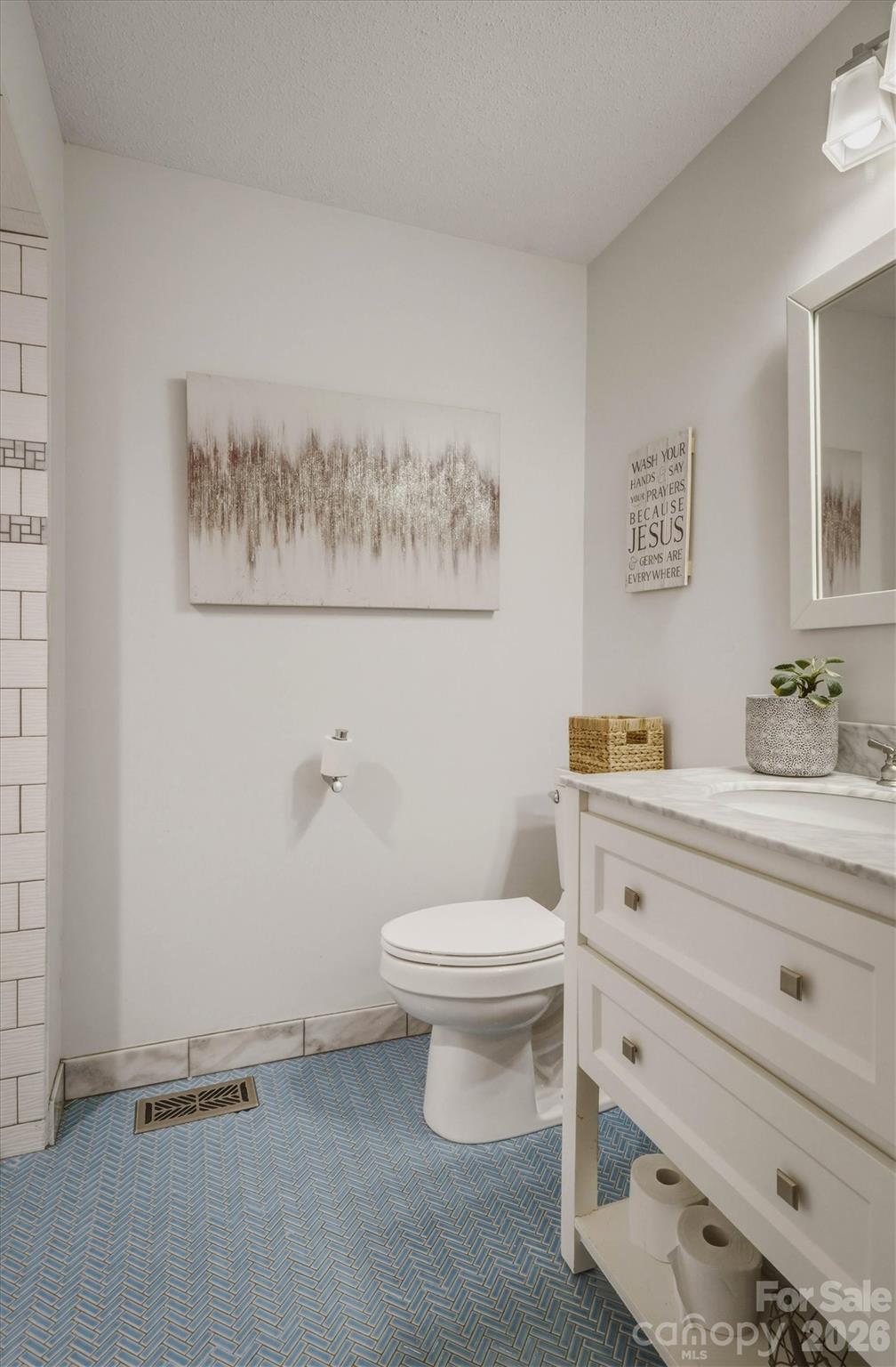 900 Magnolia Avenue NE