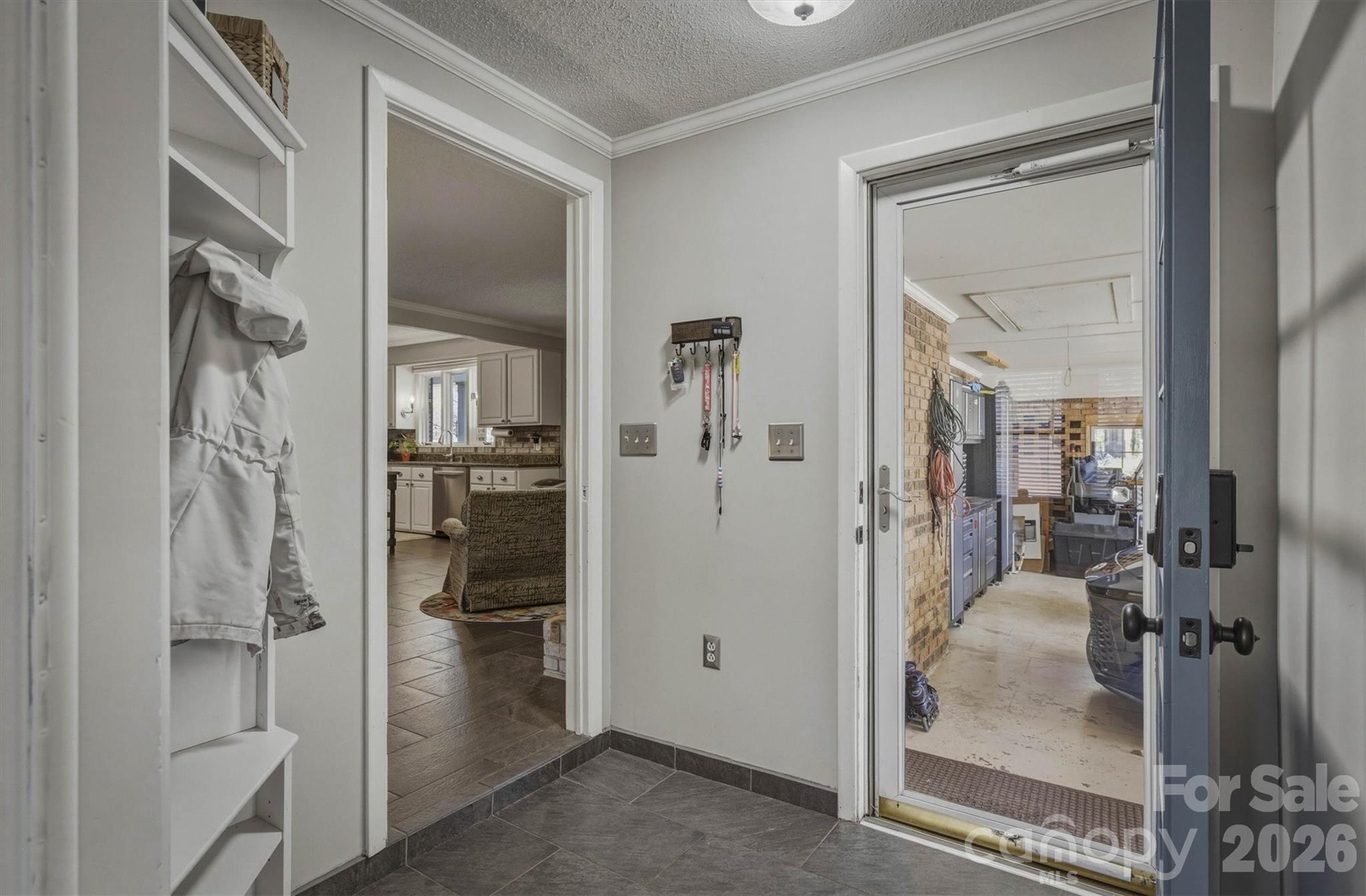 900 Magnolia Avenue NE