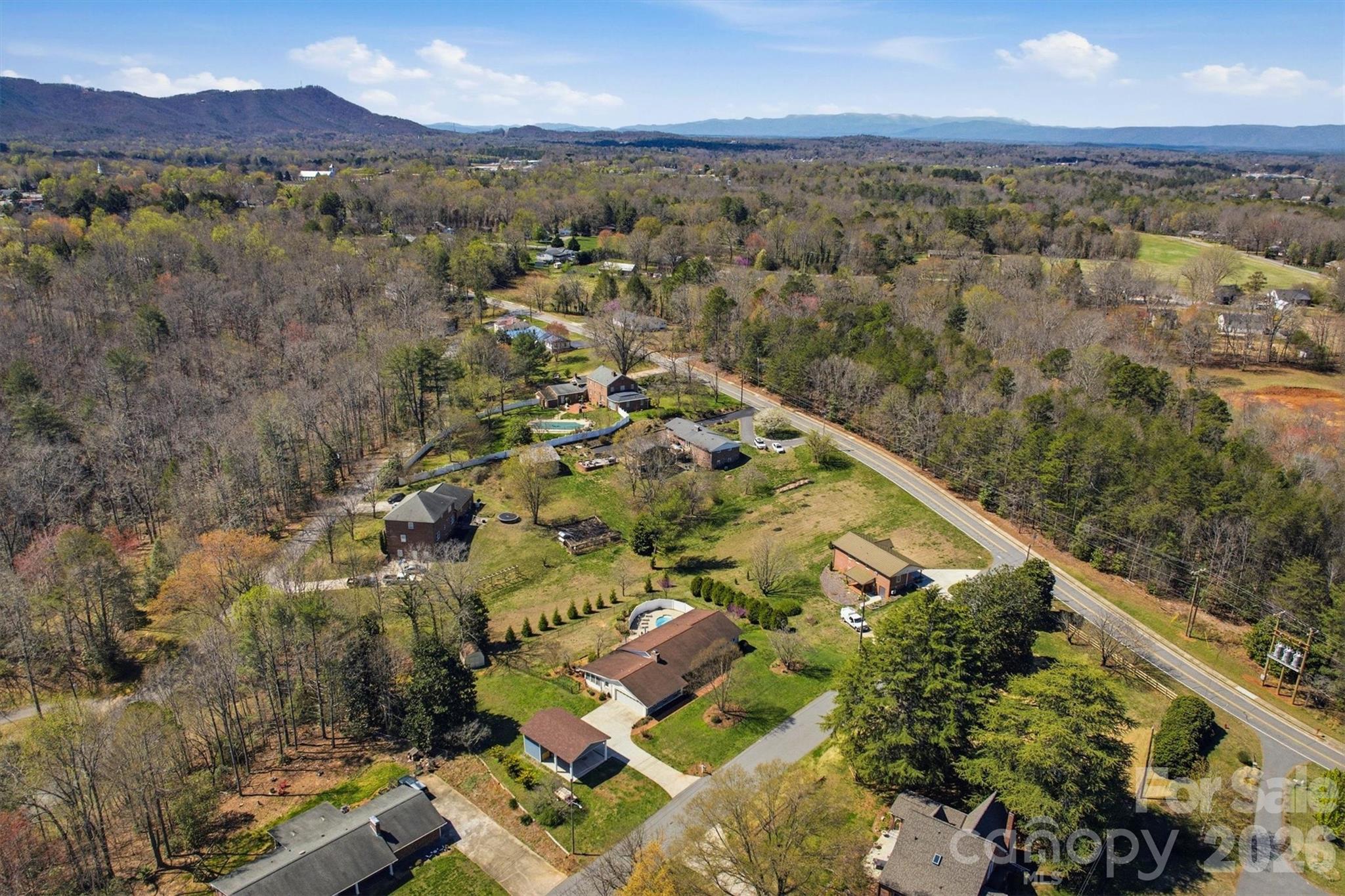 900 Magnolia Avenue NE